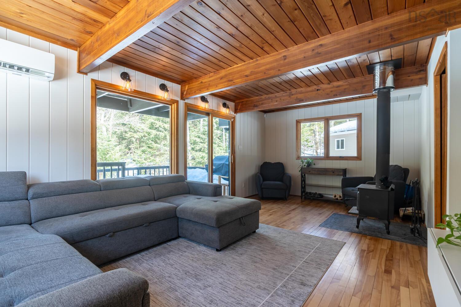 $649,900.00: 26 Anthony Avenue, Fletchers Lake