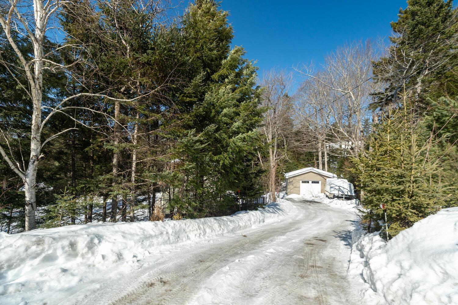 $649,900.00: 26 Anthony Avenue, Fletchers Lake