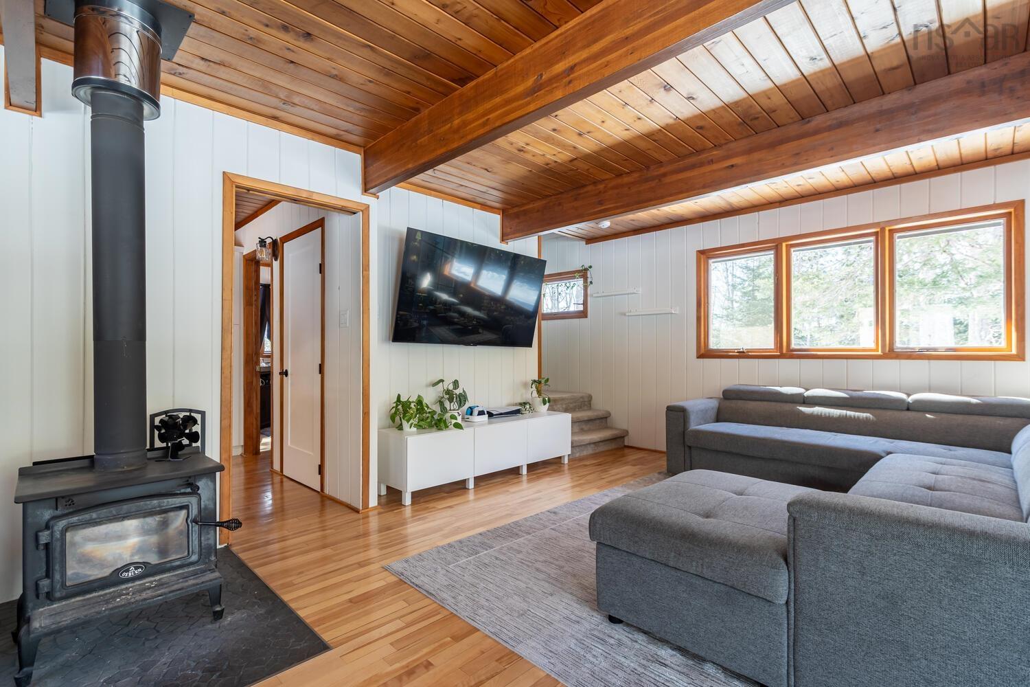 $649,900.00: 26 Anthony Avenue, Fletchers Lake