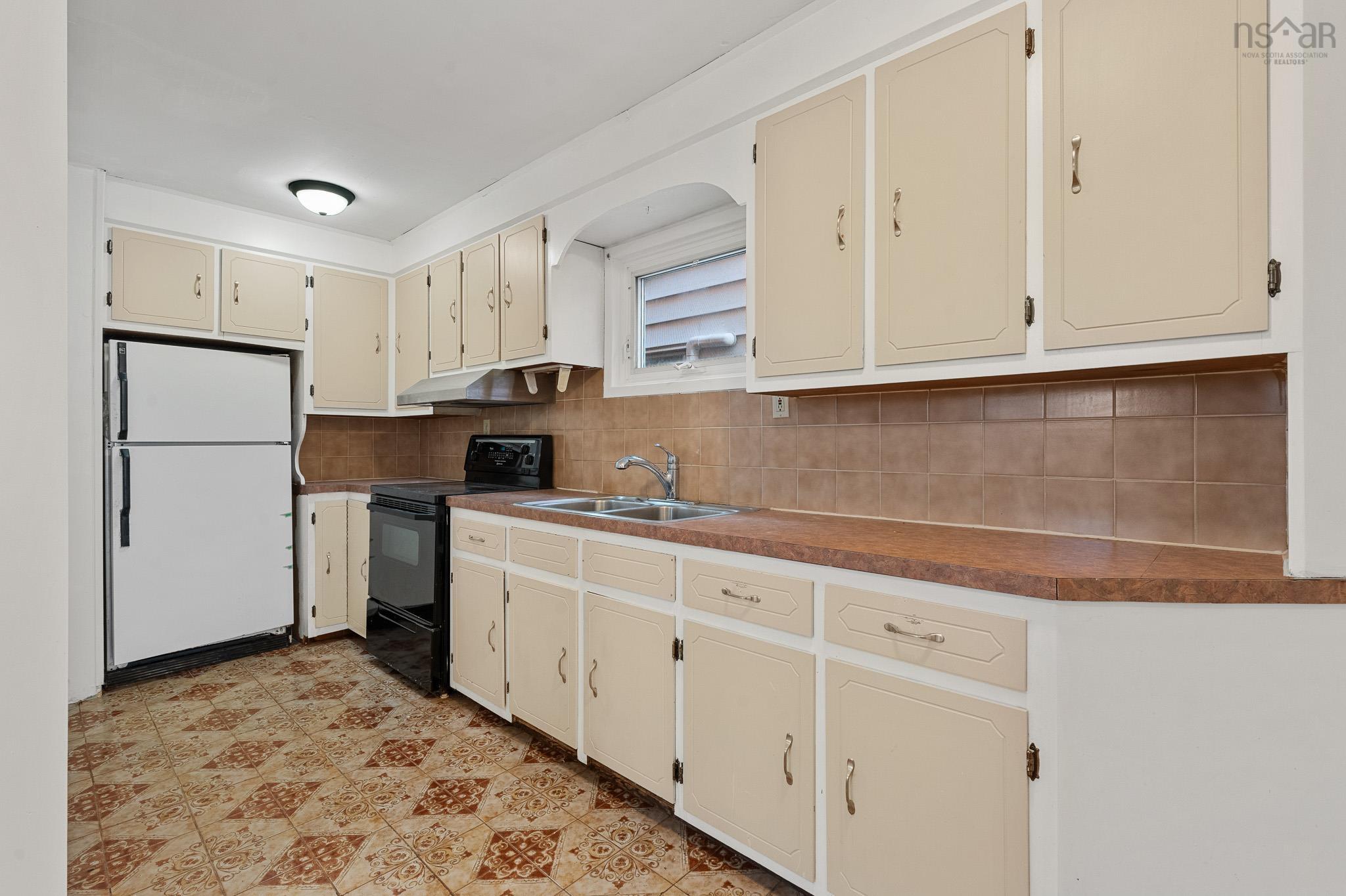 $712,200.00: 6135 North Street, Halifax