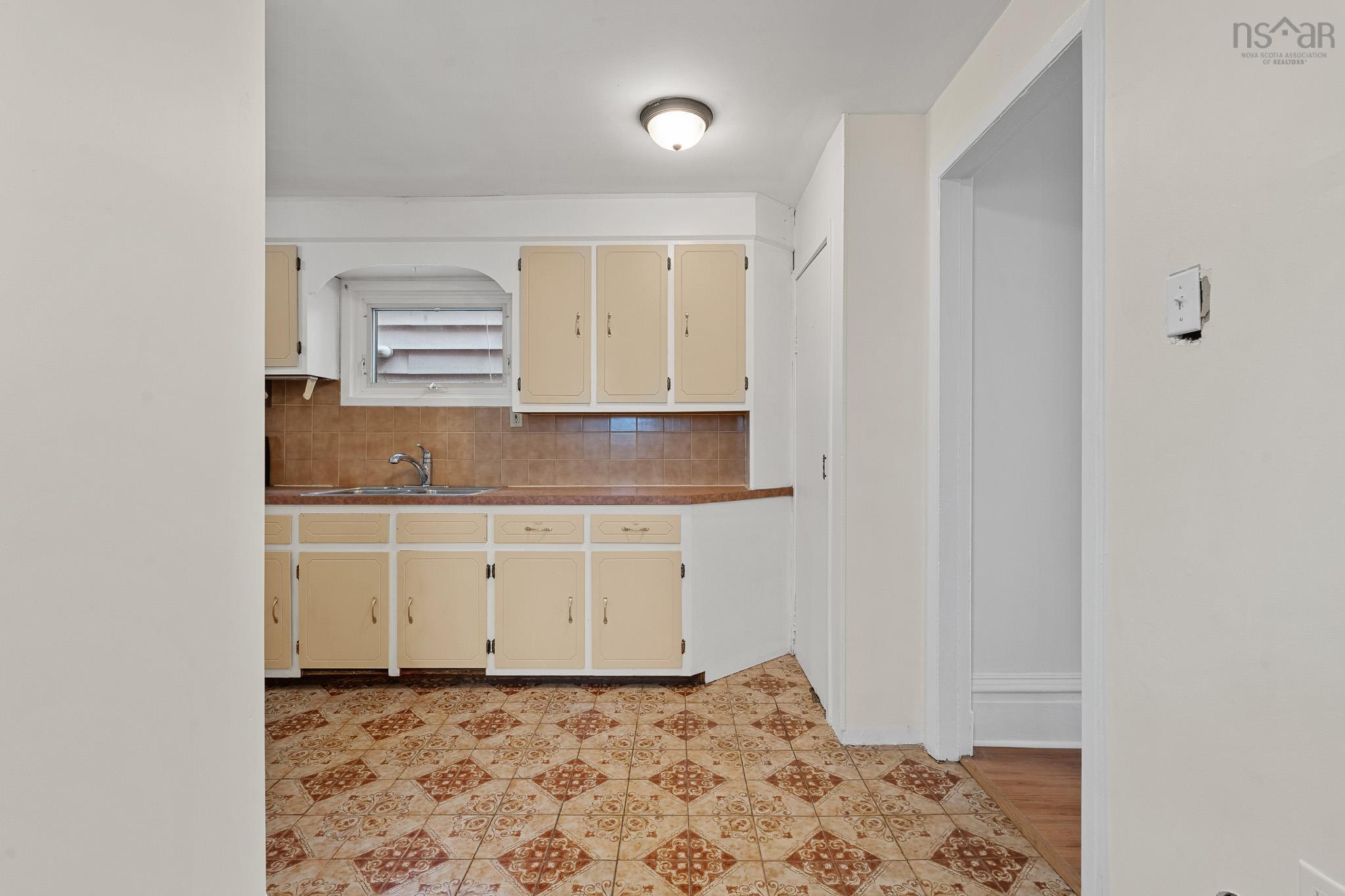 $712,200.00: 6135 North Street, Halifax