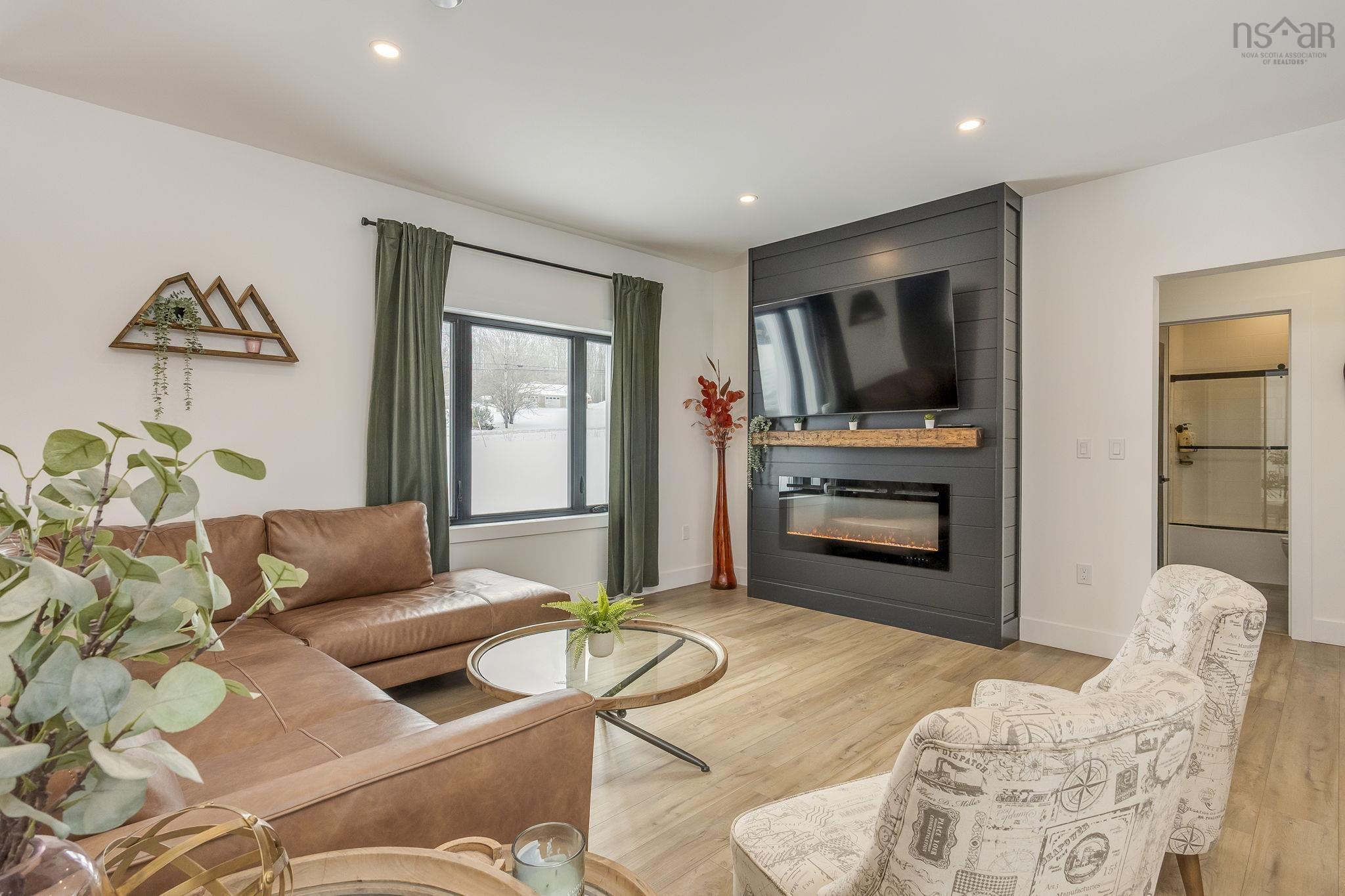 $649,900.00: 573 236 Highway, Scotch Village