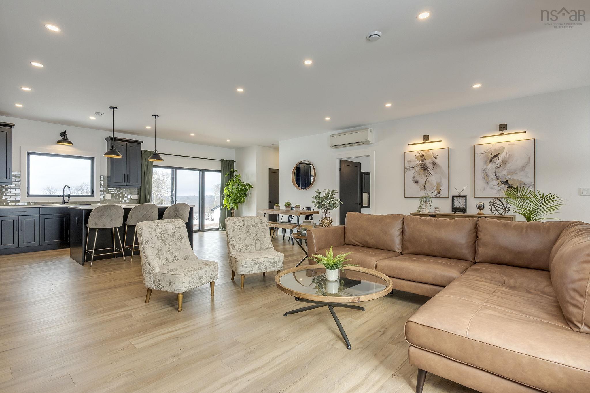 $649,900.00: 573 236 Highway, Scotch Village