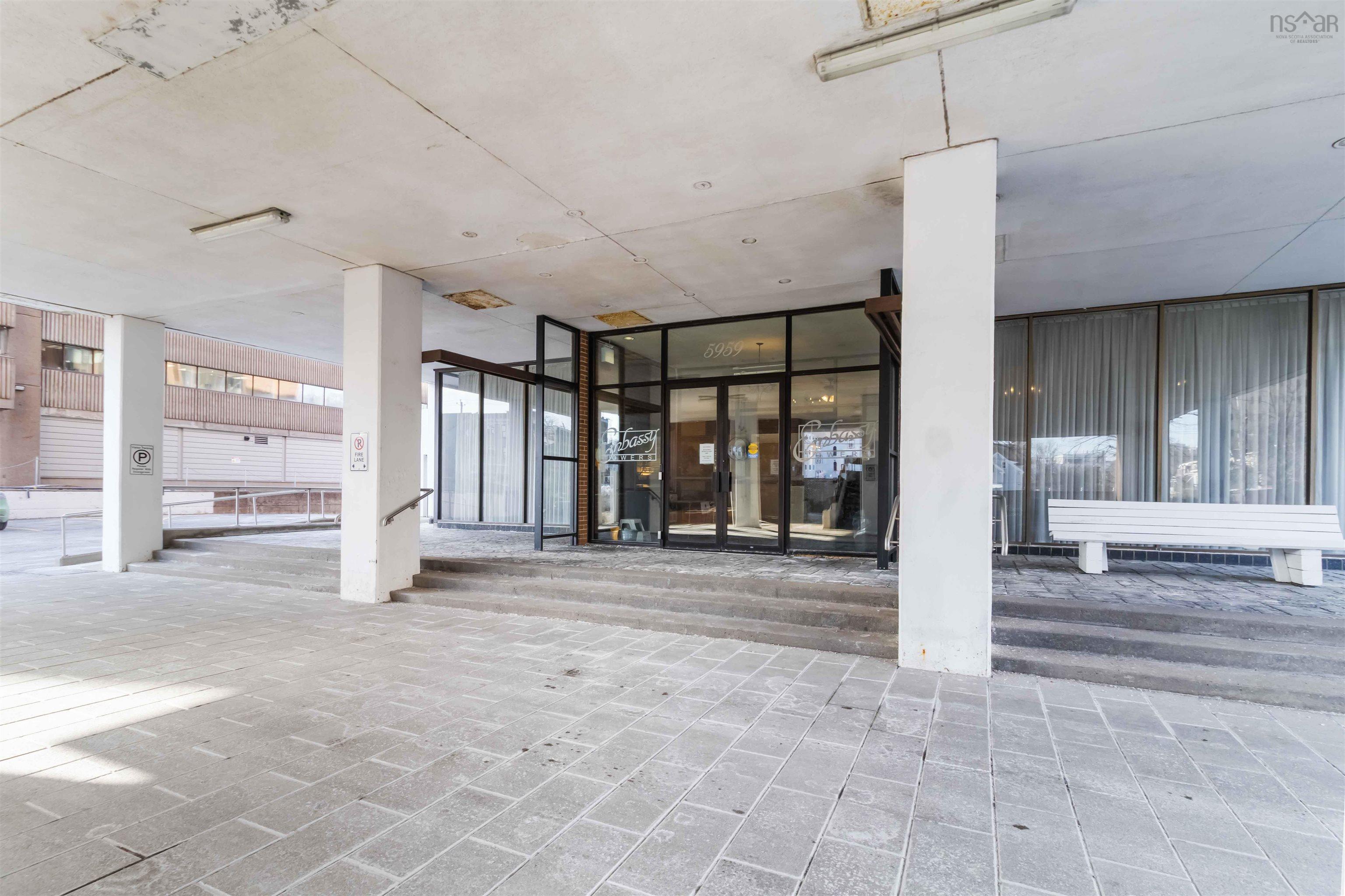 $309,000.00: 1601 5959 Spring Garden Road, Halifax