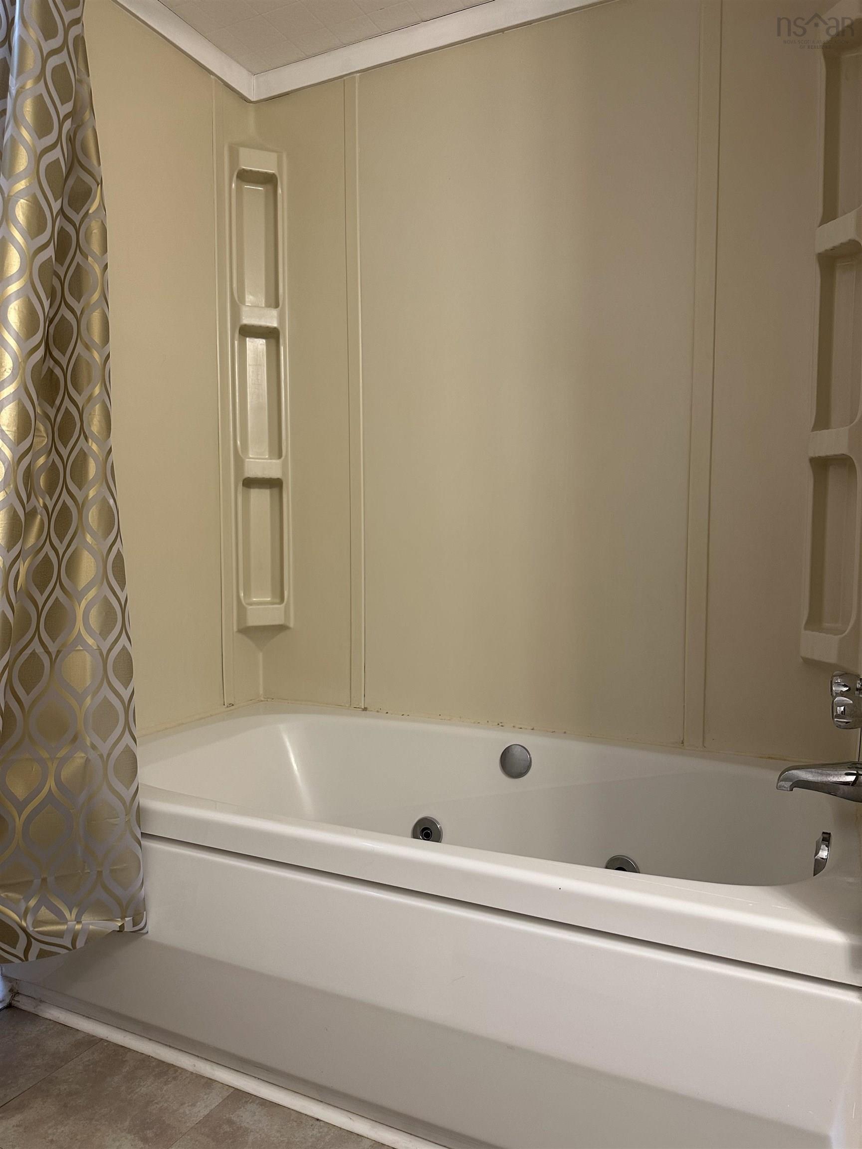 $249,900.00: 11 James Street, Glace Bay