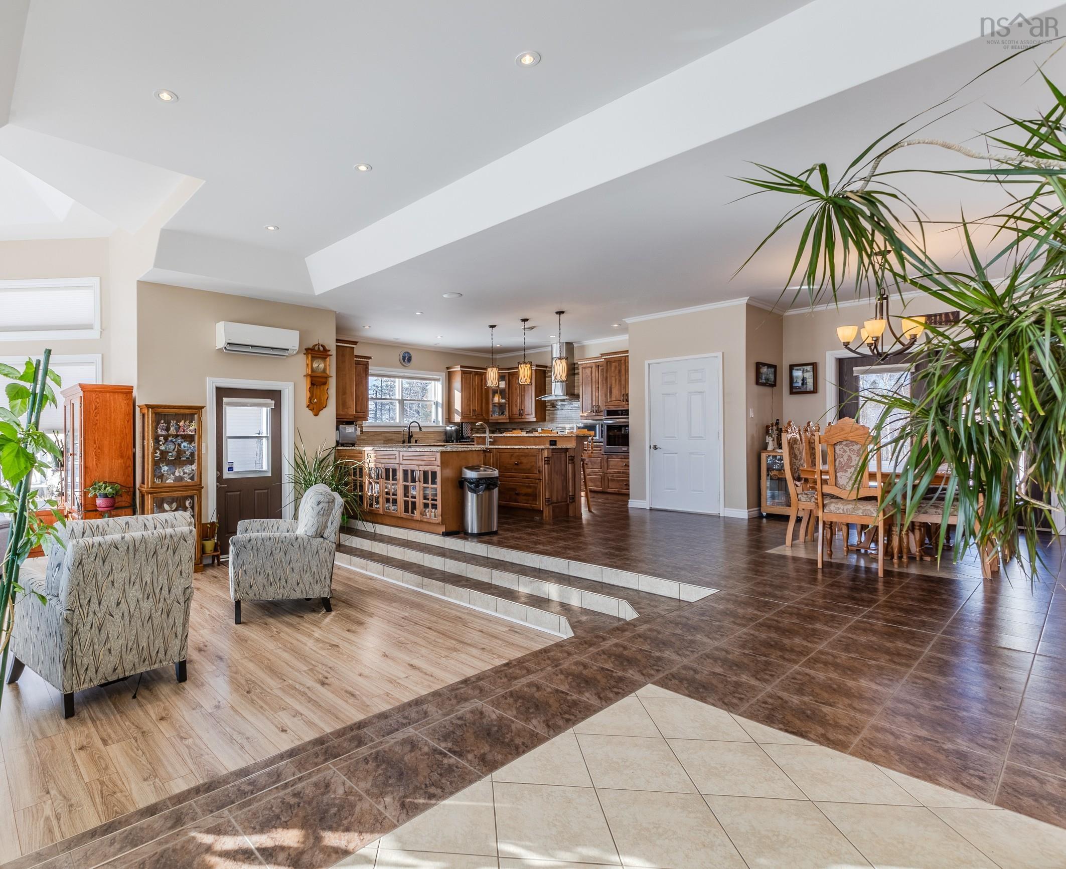 $1,125,000.00: 3419 Highway 358, Arlington