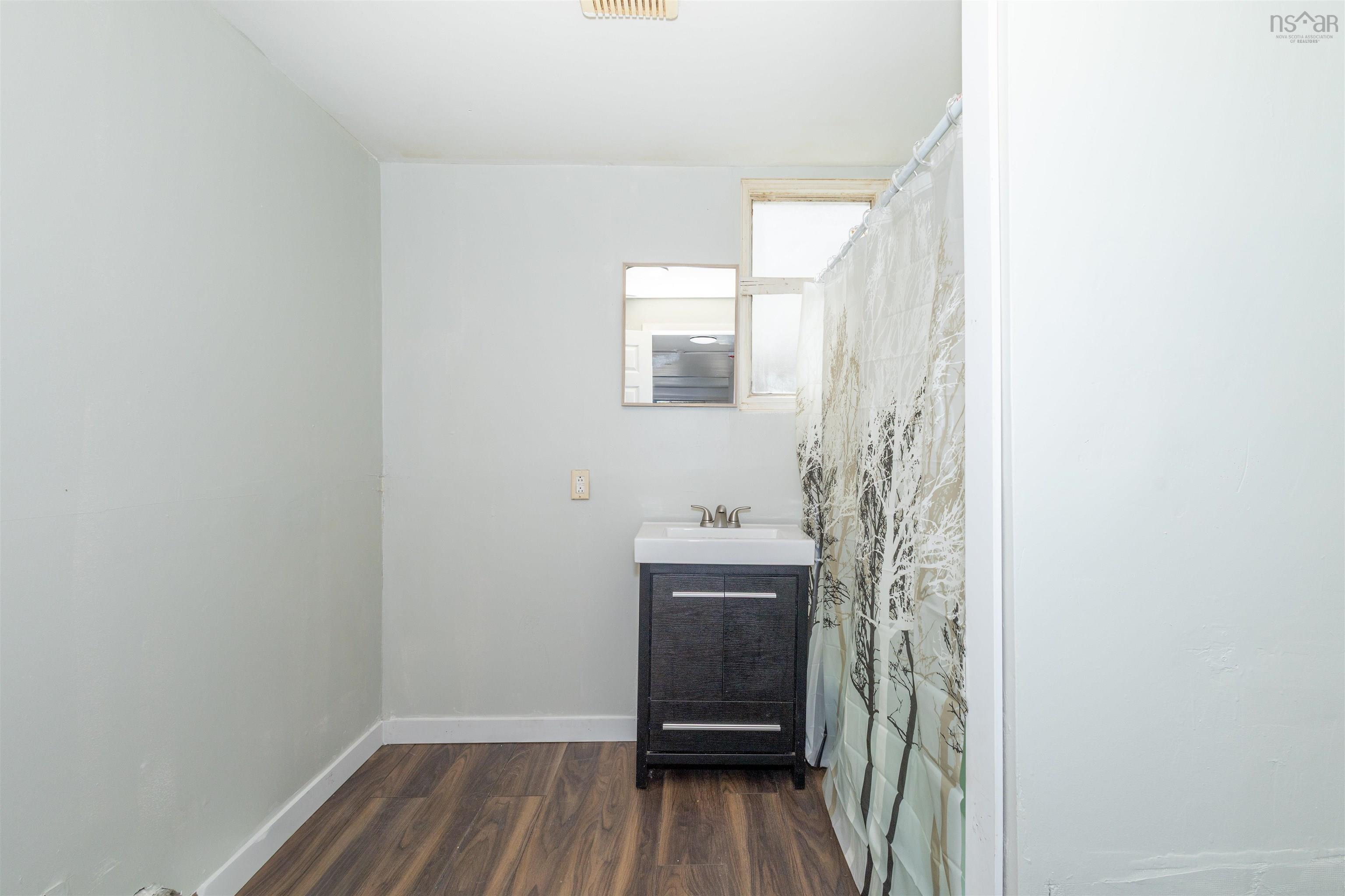 $129,000.00: 10 Lorne Street, North Sydney