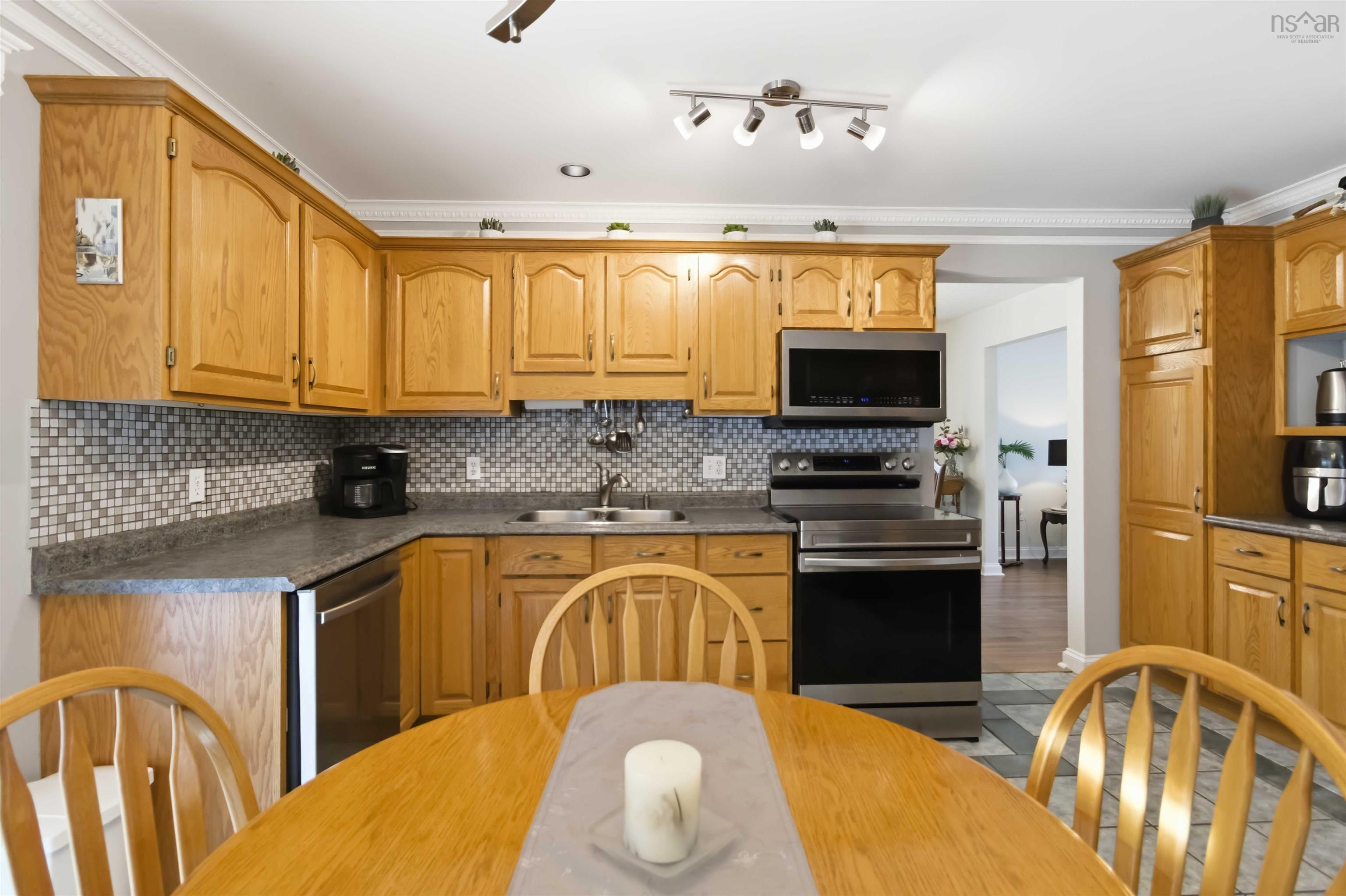 98 Portland Estates Blvd West Boulevard, Dartmouth, NS (MLS 202603967)