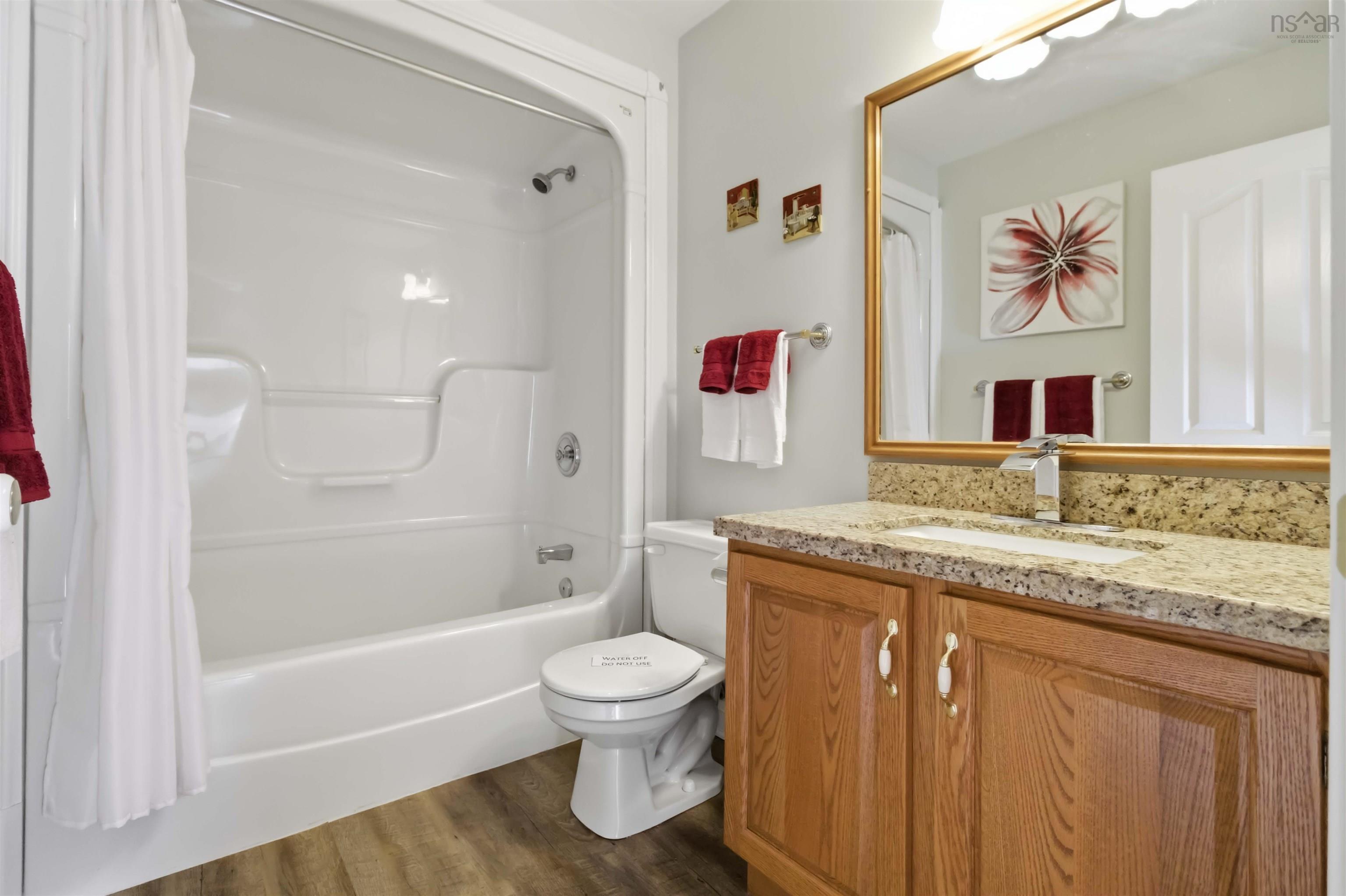 $764,900.00: 98 Portland Estates Blvd West Boulevard, Portland Hills