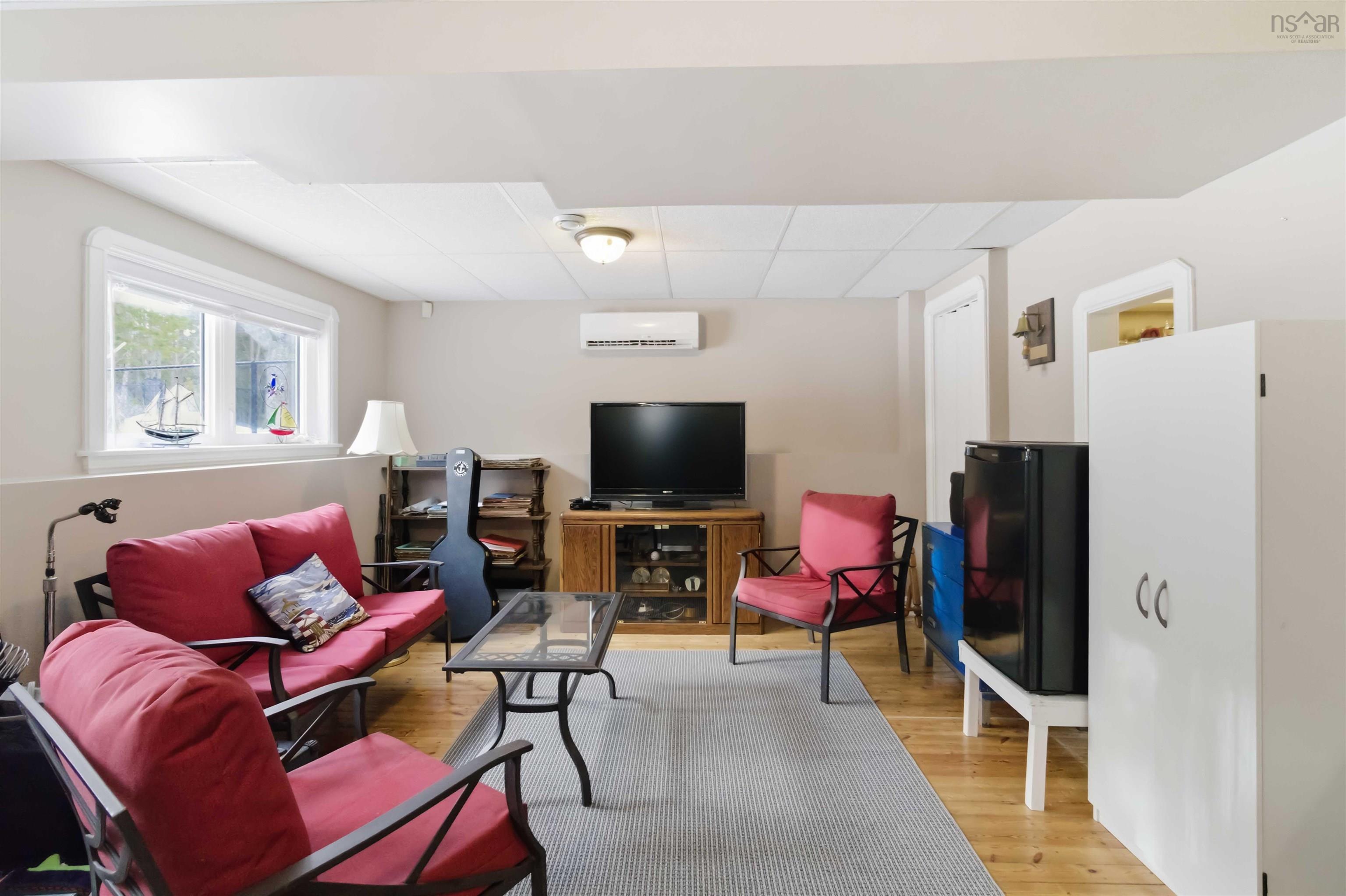 $764,900.00: 98 Portland Estates Blvd West Boulevard, Portland Hills