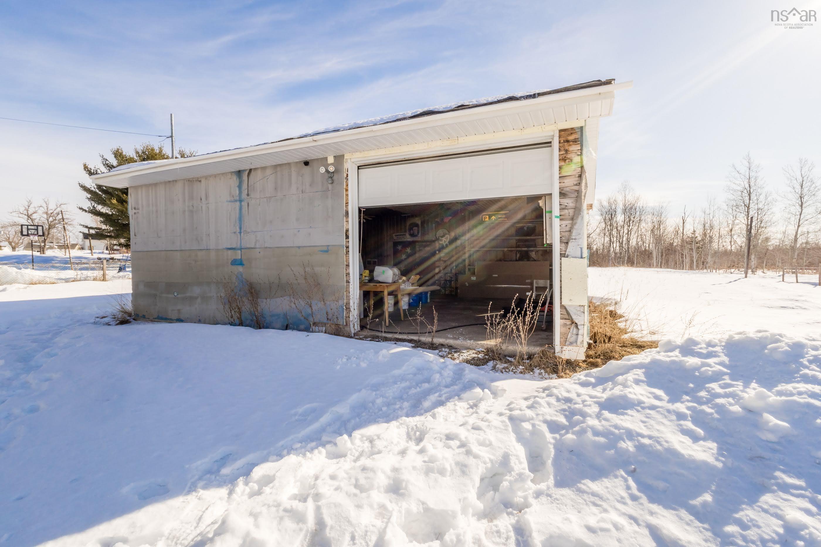 $359,900.00: 71 Three Mile Plains Cross Road, Three Mile Plains