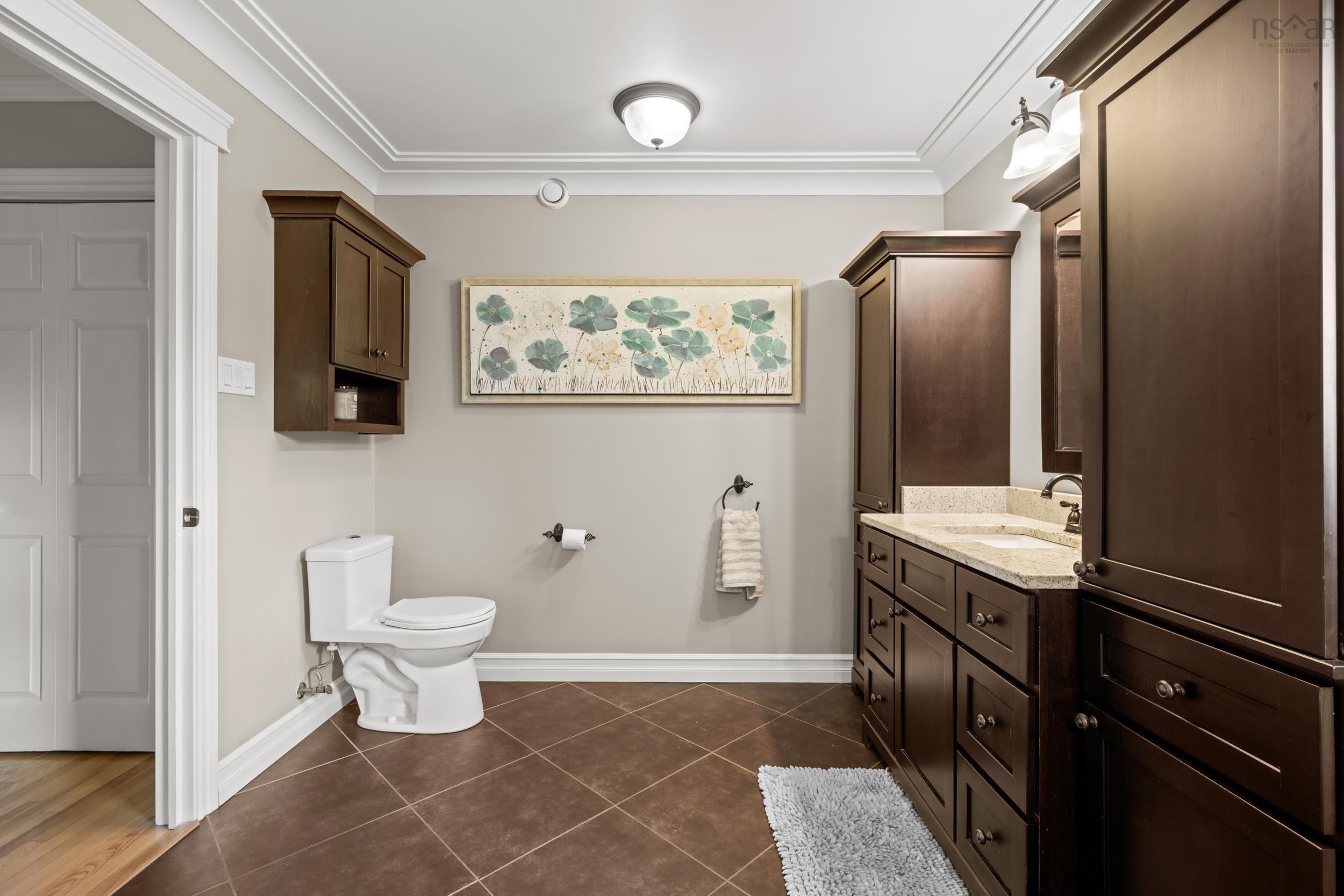 $785,000.00: 102 Harold Silver Road, Lower Northfield