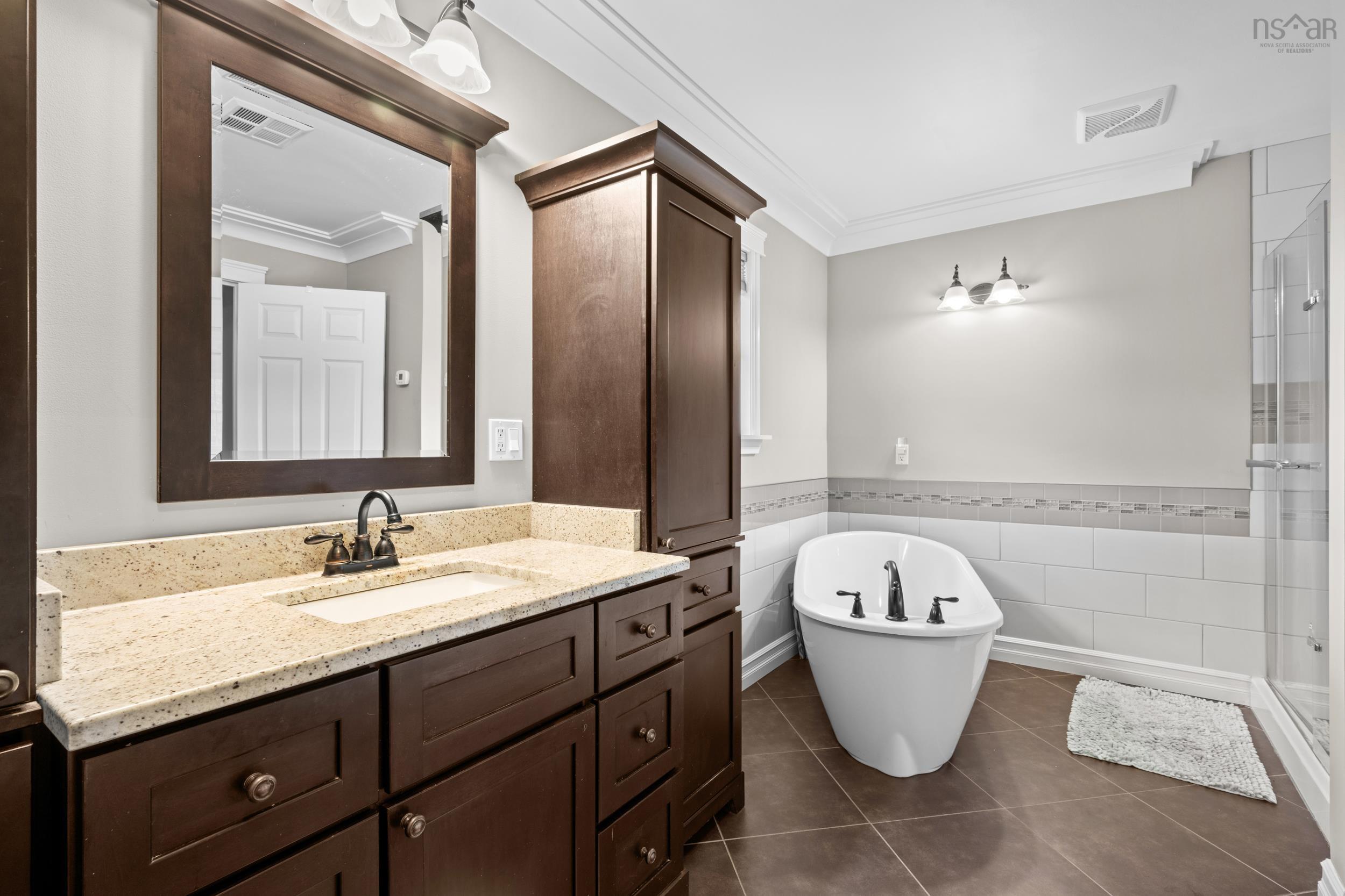 $785,000.00: 102 Harold Silver Road, Lower Northfield