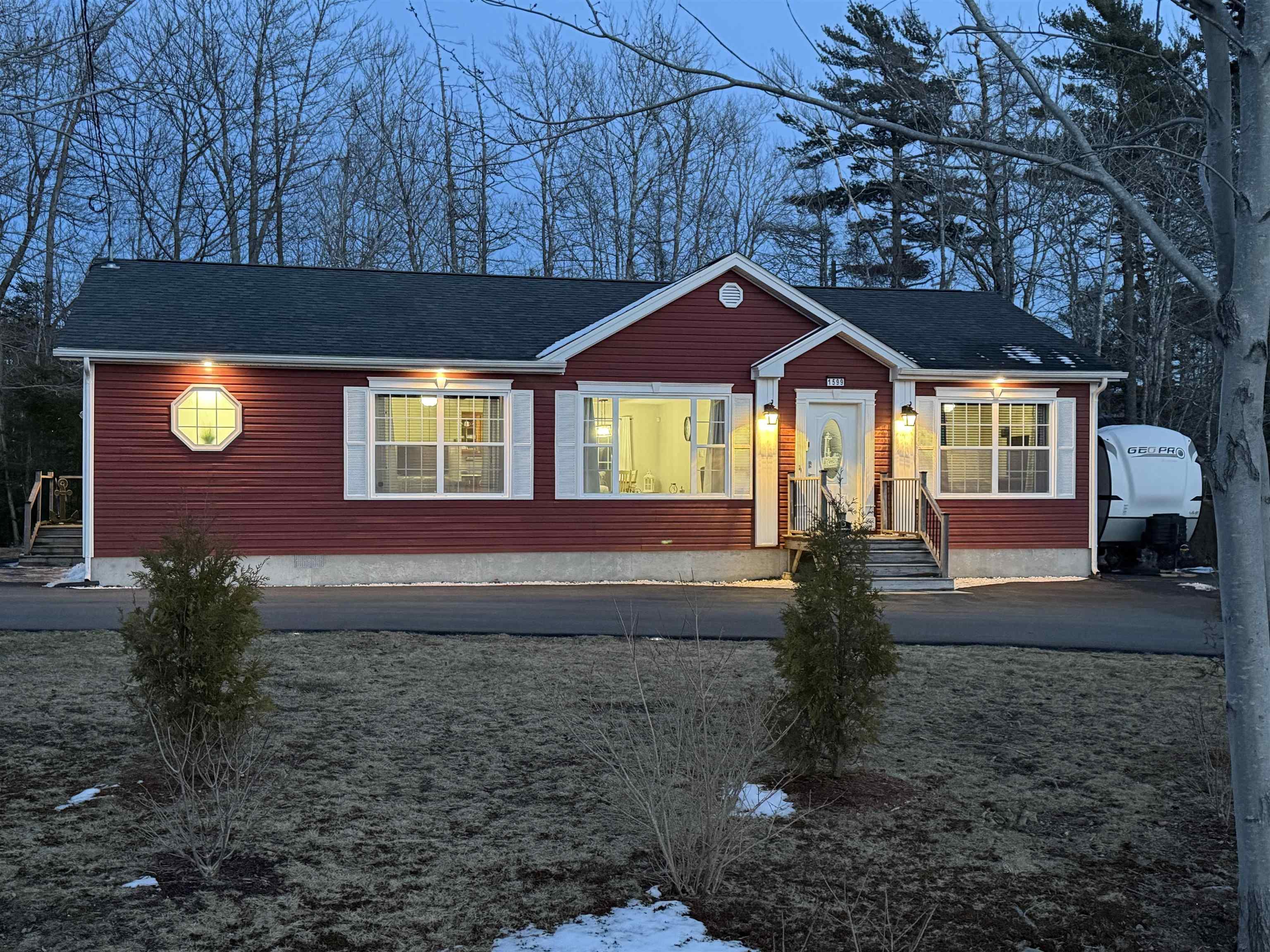 $299,000.00: 1599 Lake Road, Sandy Point