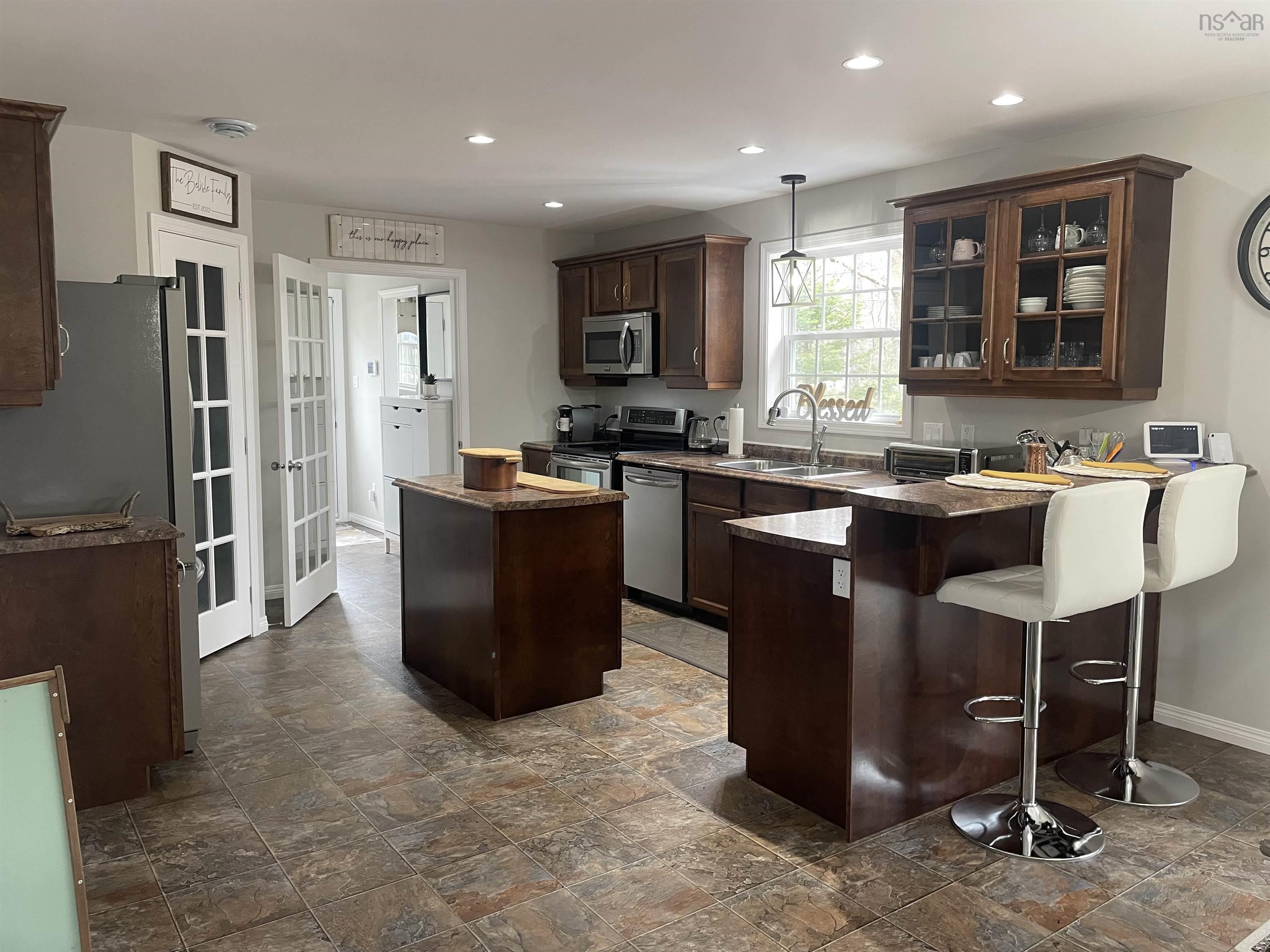 $325,000.00: 1599 Lake Road, Sandy Point