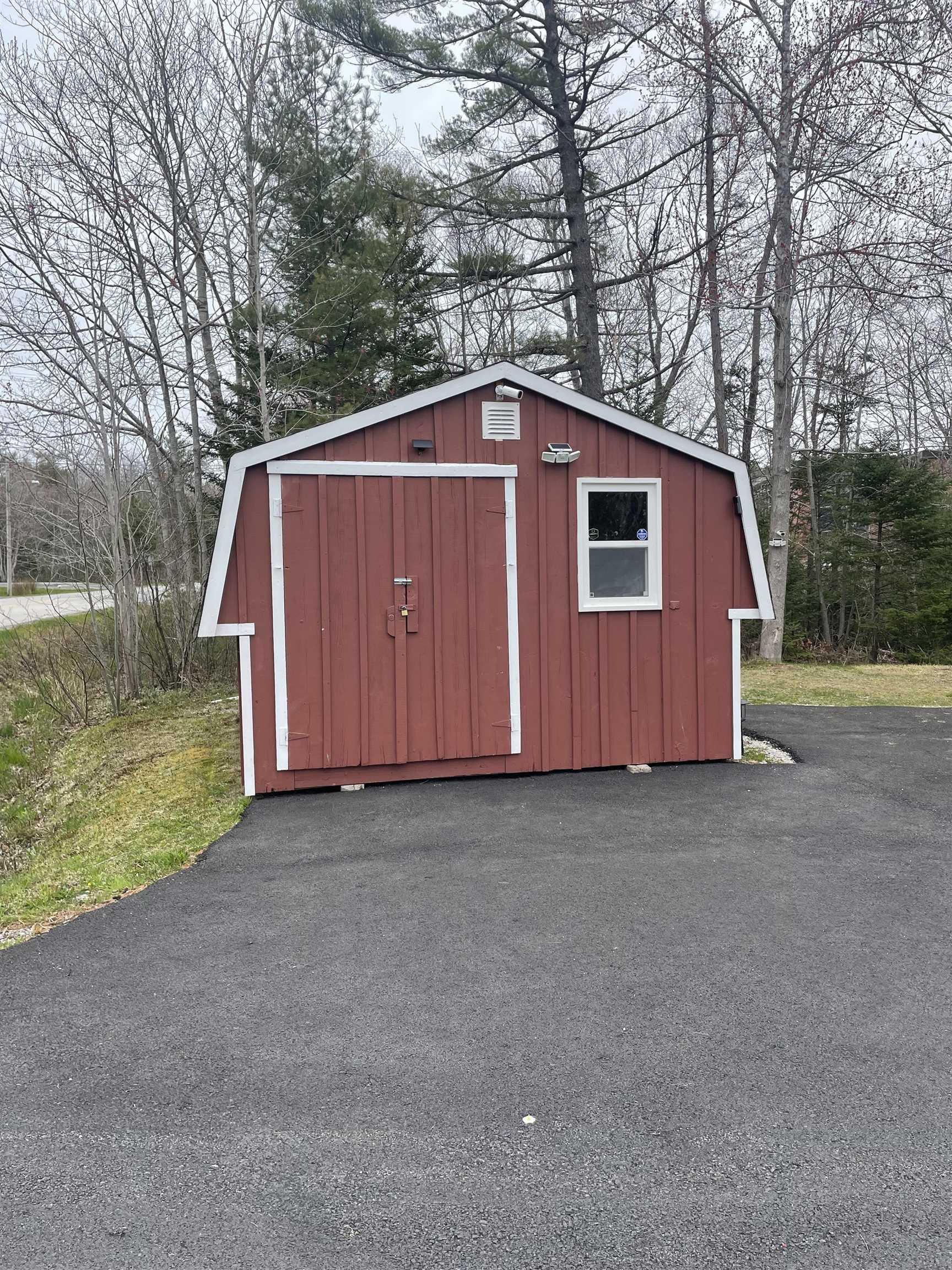 $325,000.00: 1599 Lake Road, Sandy Point