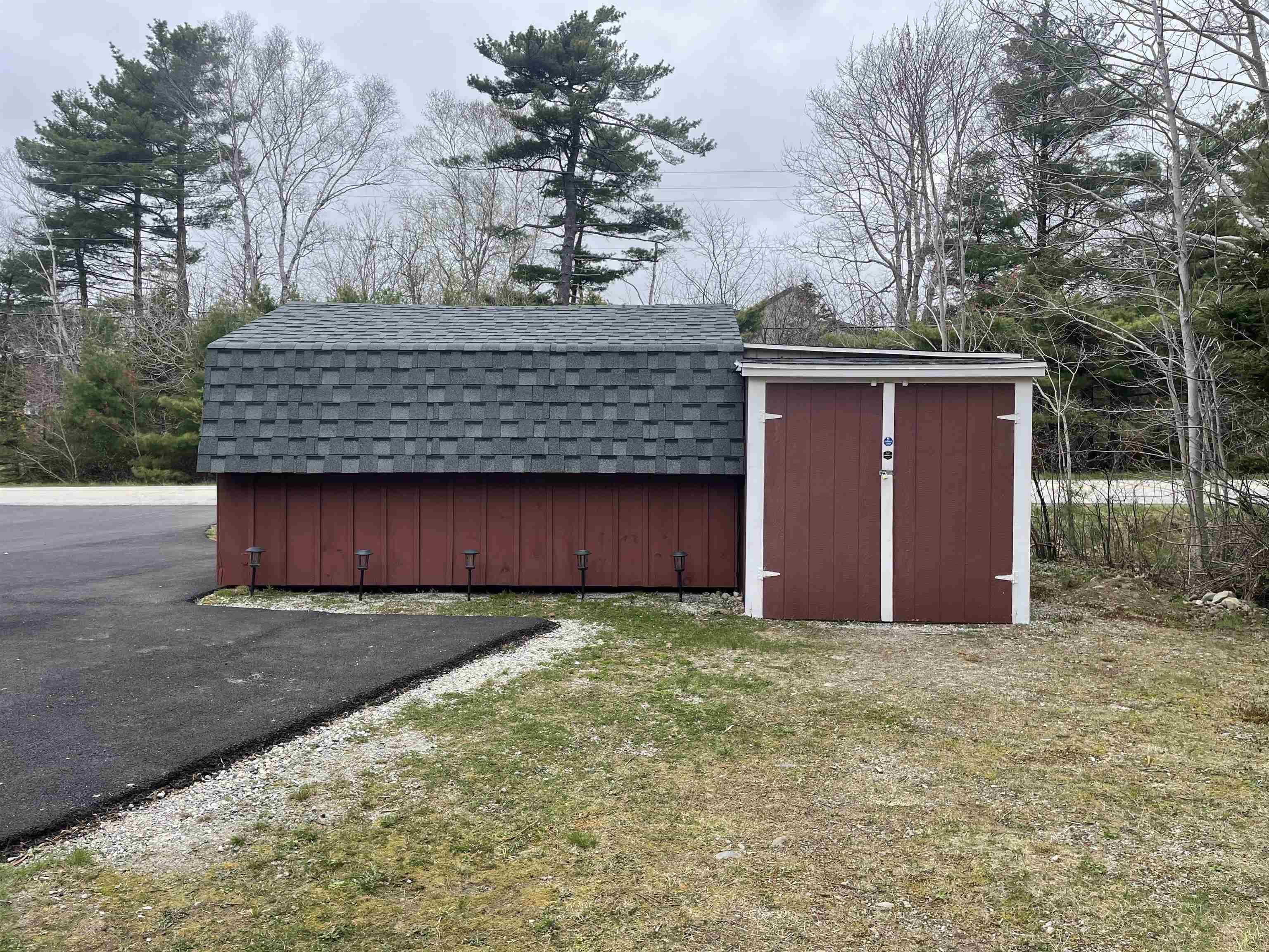 $325,000.00: 1599 Lake Road, Sandy Point