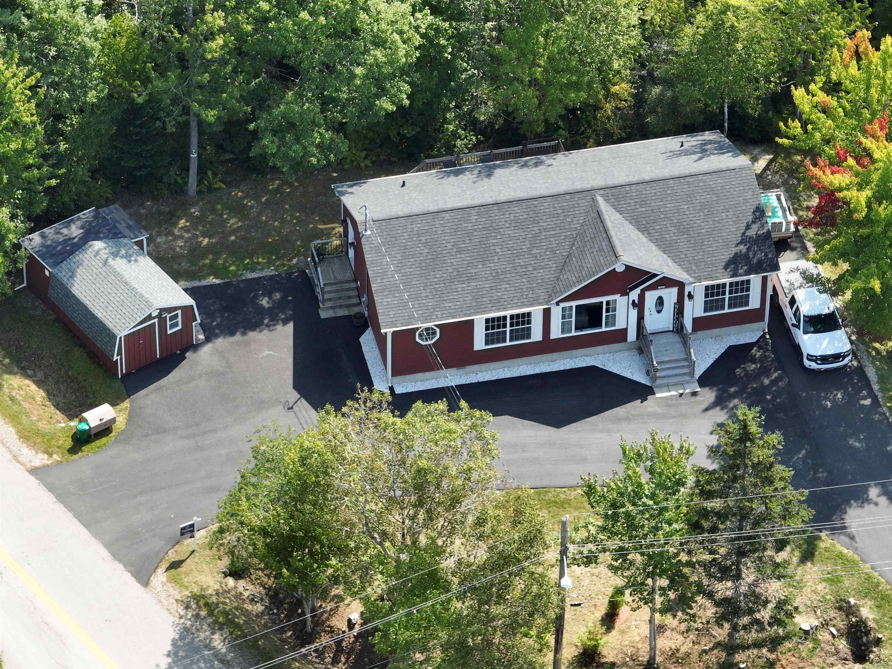 $325,000.00: 1599 Lake Road, Sandy Point