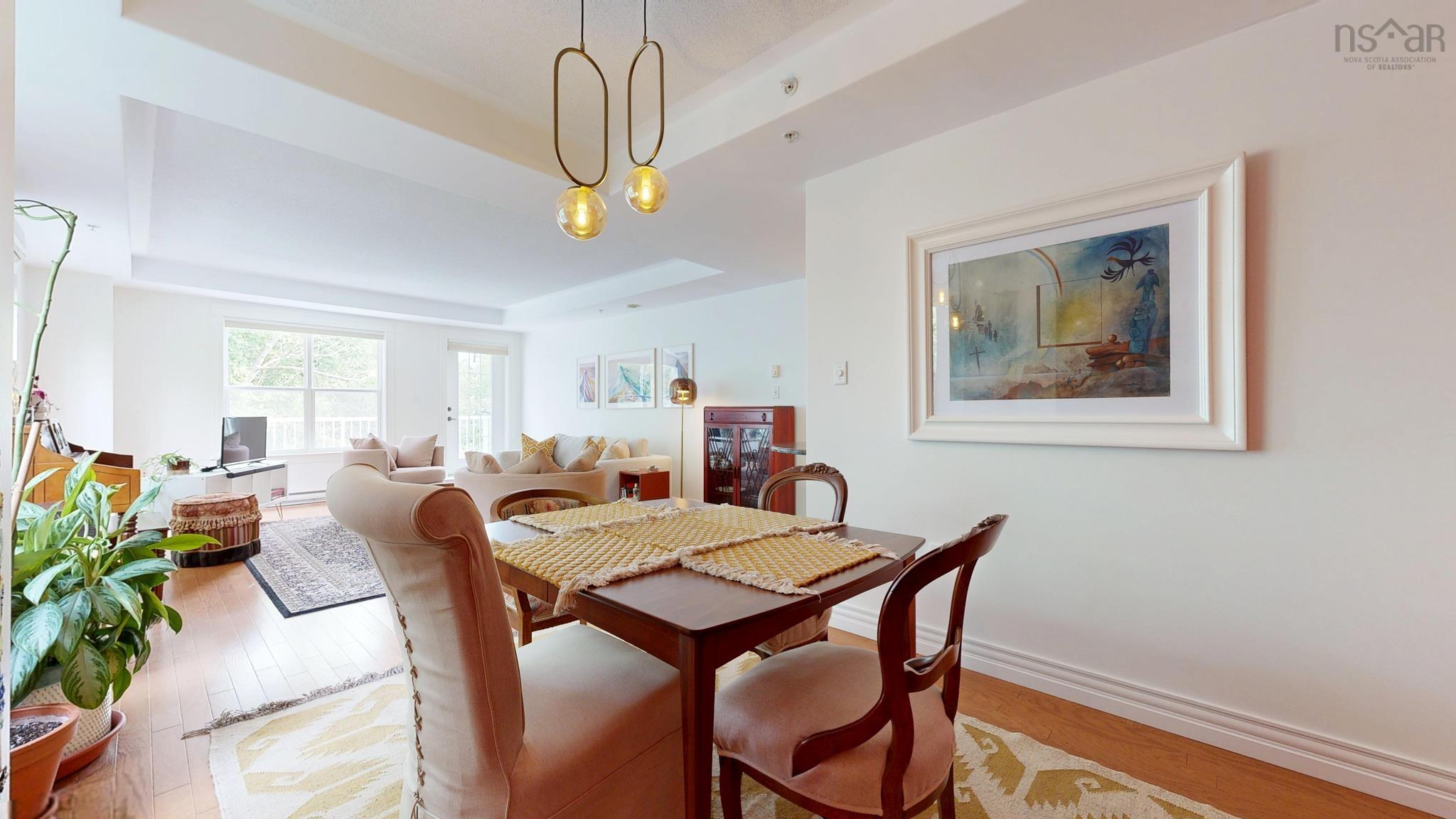 $472,700.00: 308 476 Main Street, Mahone Bay