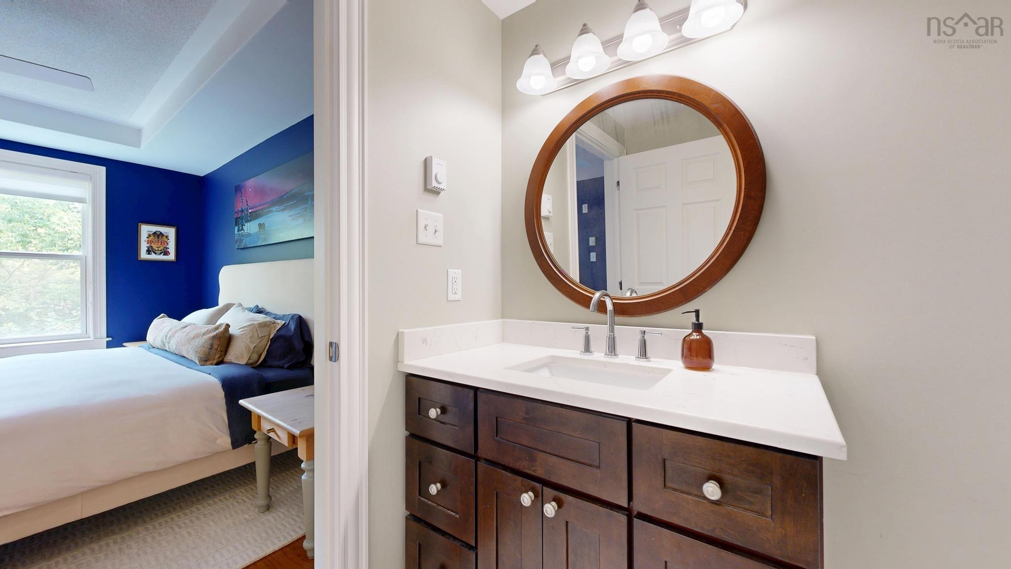 $472,700.00: 308 476 Main Street, Mahone Bay