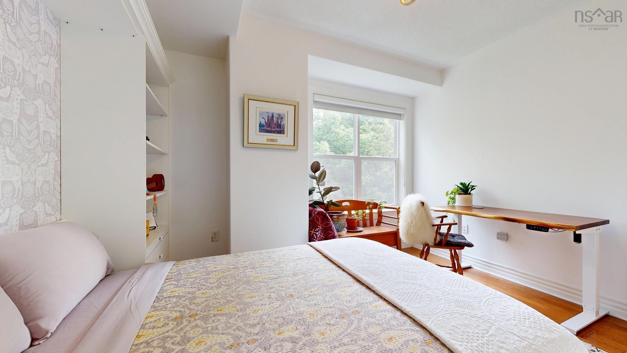 $472,700.00: 308 476 Main Street, Mahone Bay