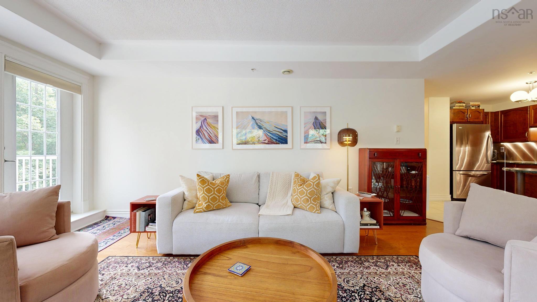 $472,700.00: 308 476 Main Street, Mahone Bay