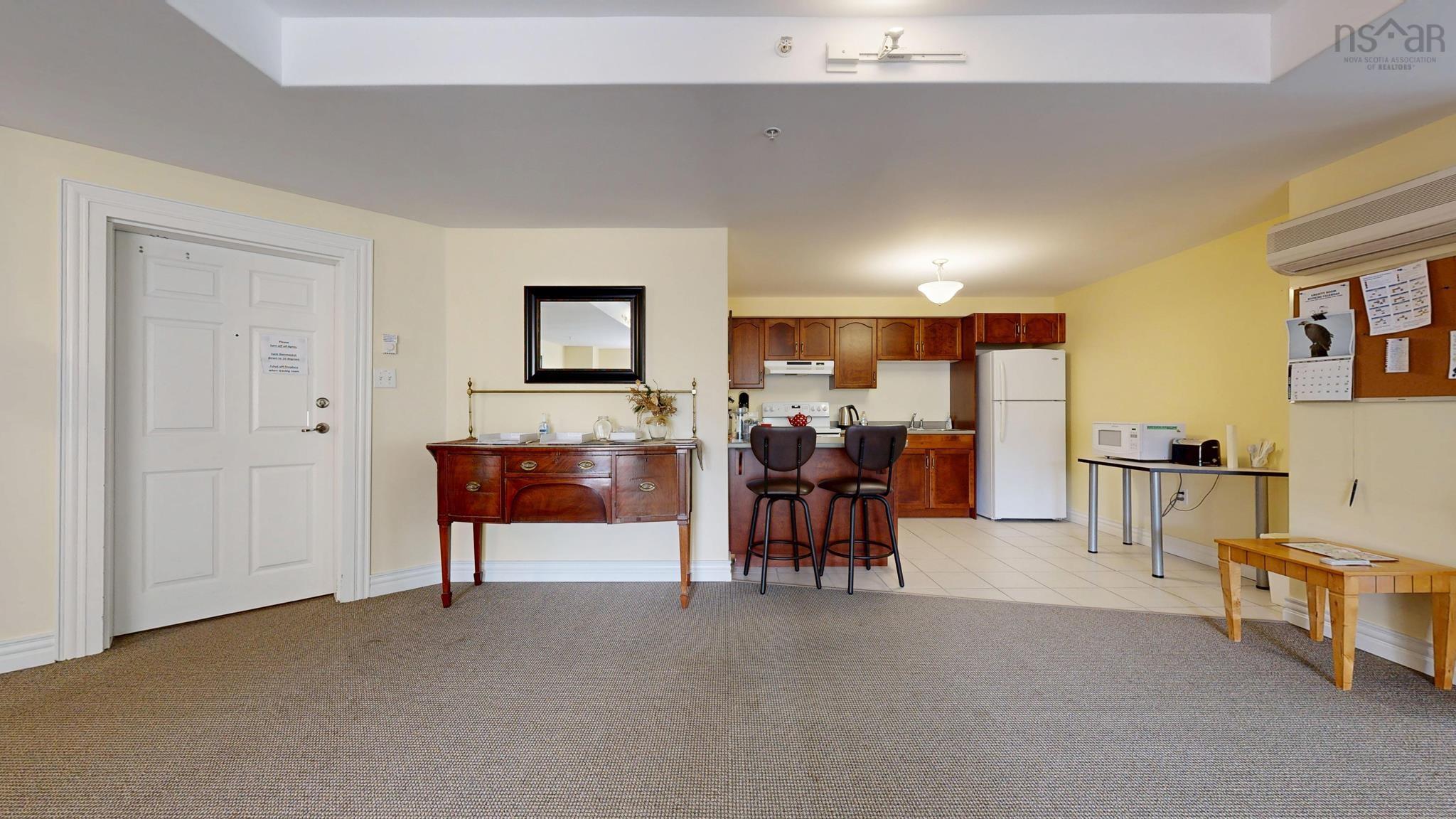 $472,700.00: 308 476 Main Street, Mahone Bay