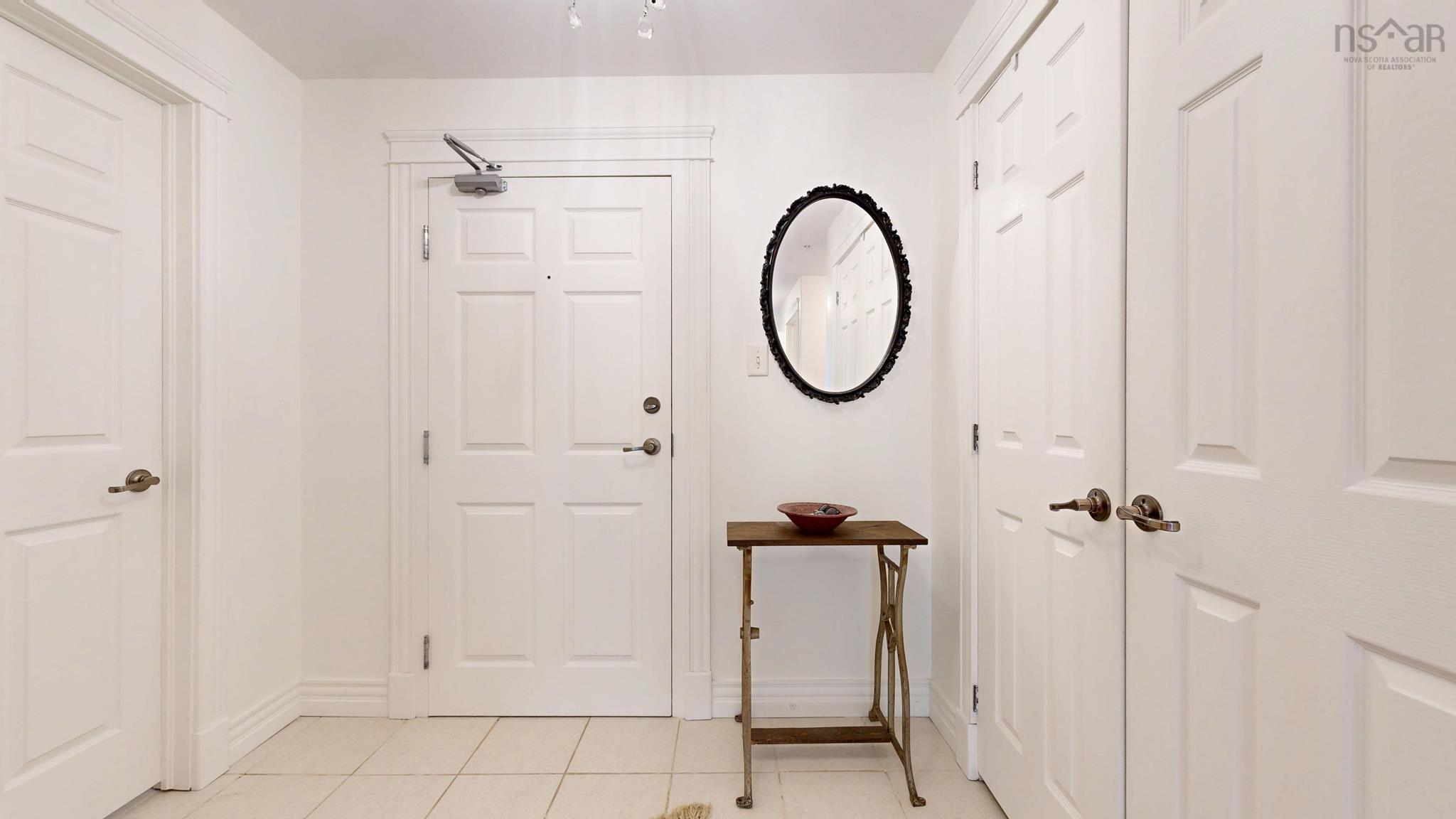 $472,700.00: 308 476 Main Street, Mahone Bay