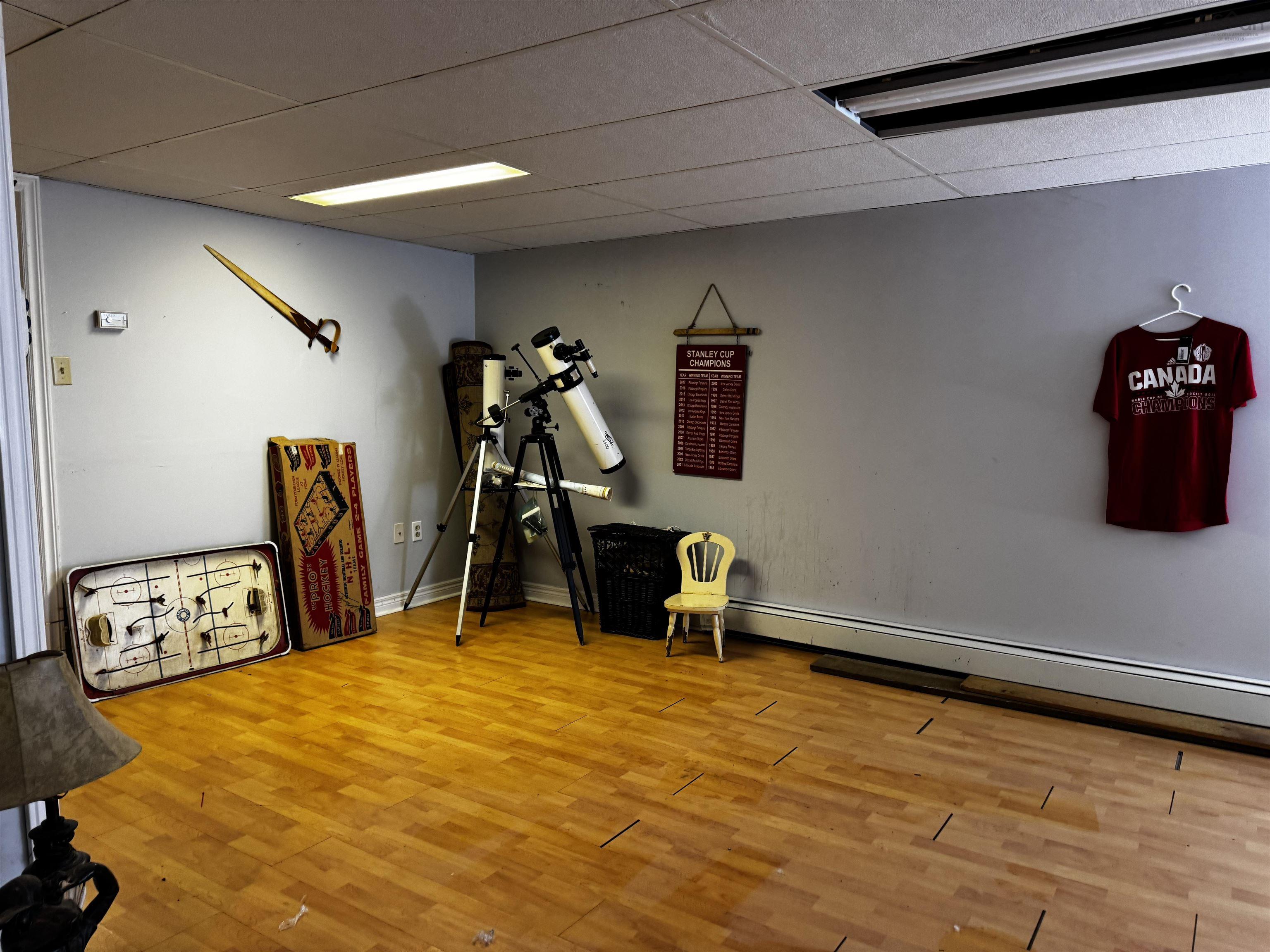 $299,000.00: 6221 Seaside Drive, Gardiner Mines