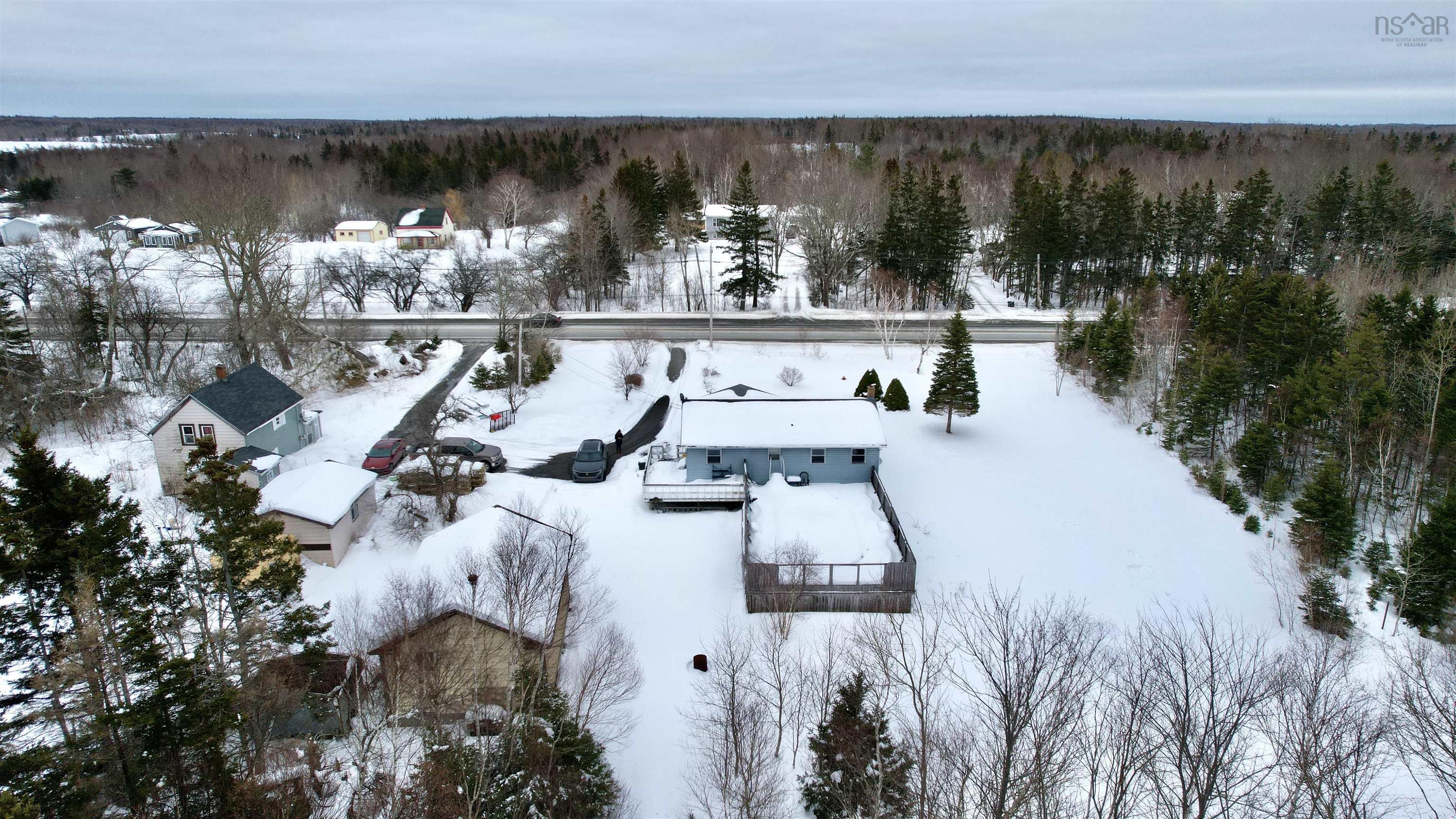 $299,000.00: 6221 Seaside Drive, Gardiner Mines