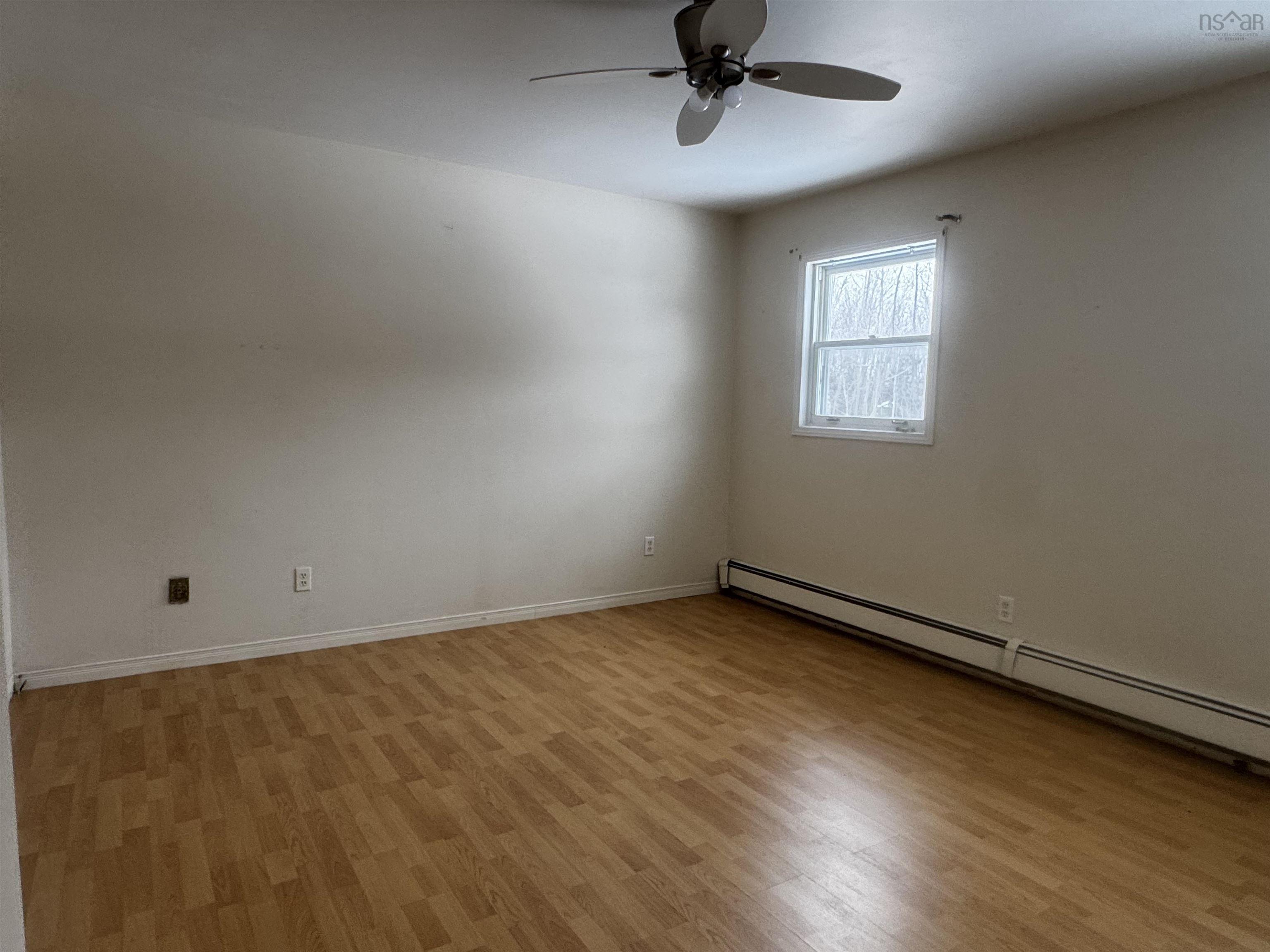 $299,000.00: 6221 Seaside Drive, Gardiner Mines