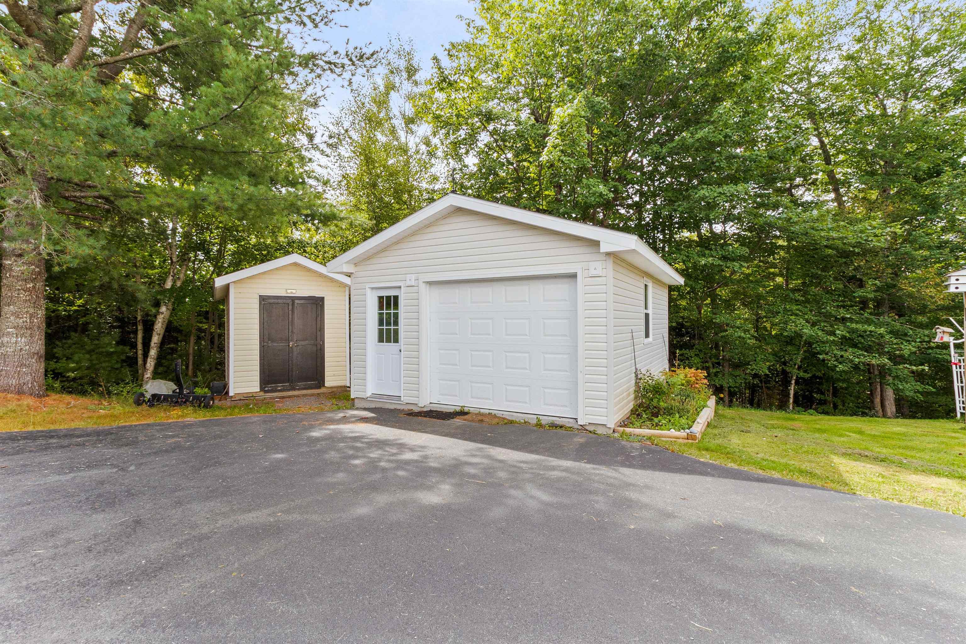 122 Honeysuckle Road, Middle Sackville, NS (MLS 202604002)