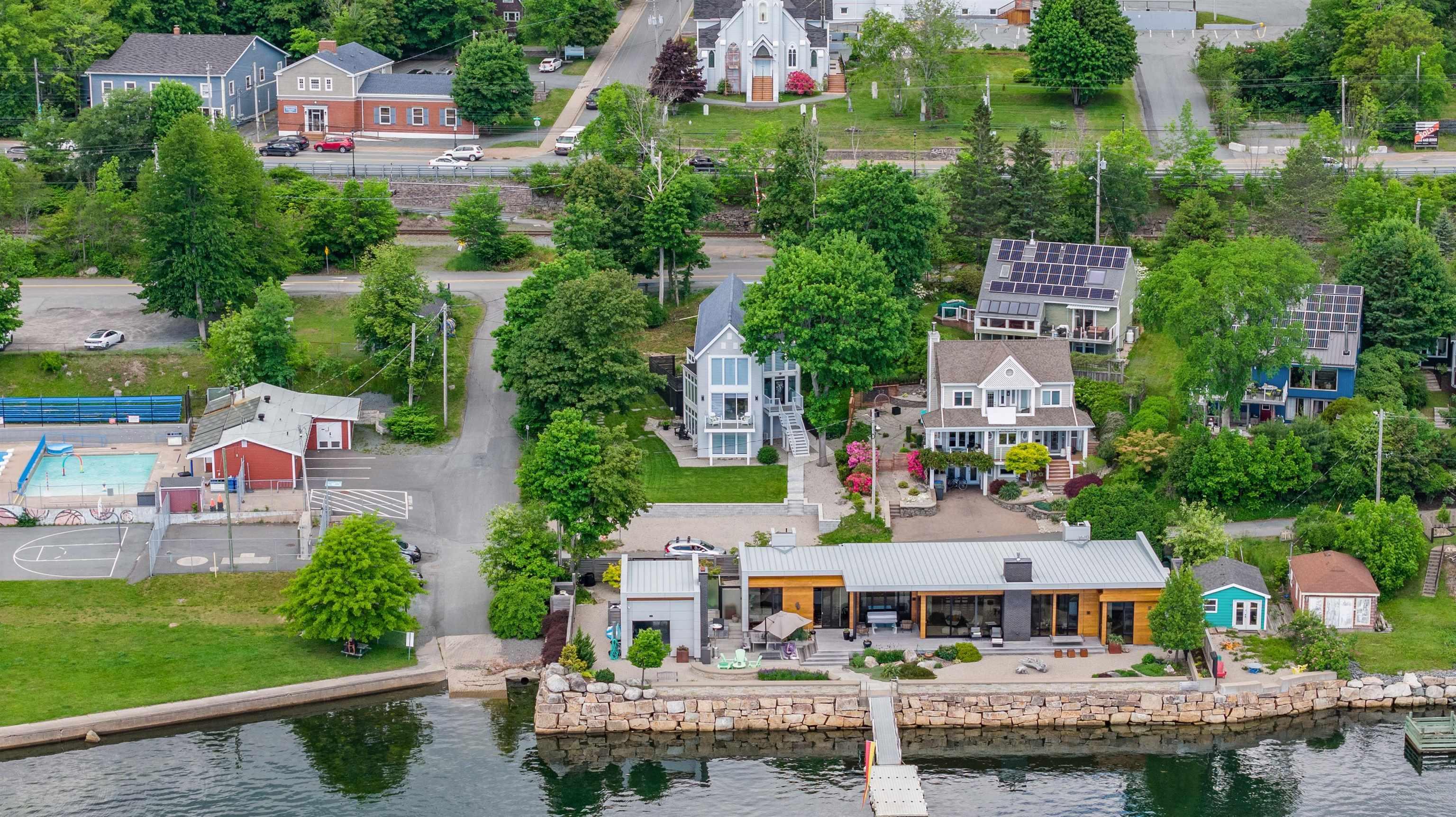 15 Shipyard Road, Bedford, NS (MLS 202604007)