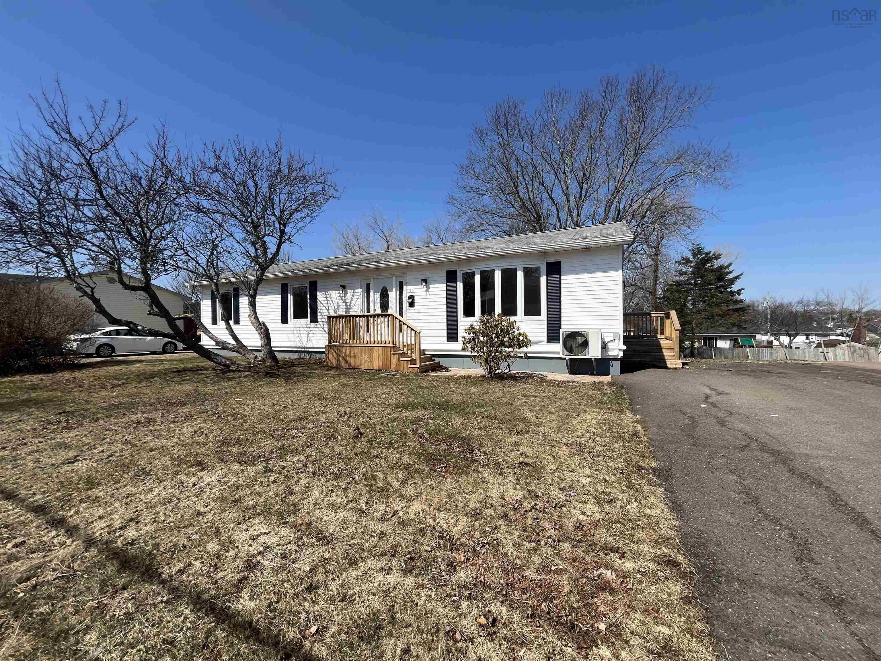 39 Rogers Avenue, Amherst, NS (MLS 202604009)