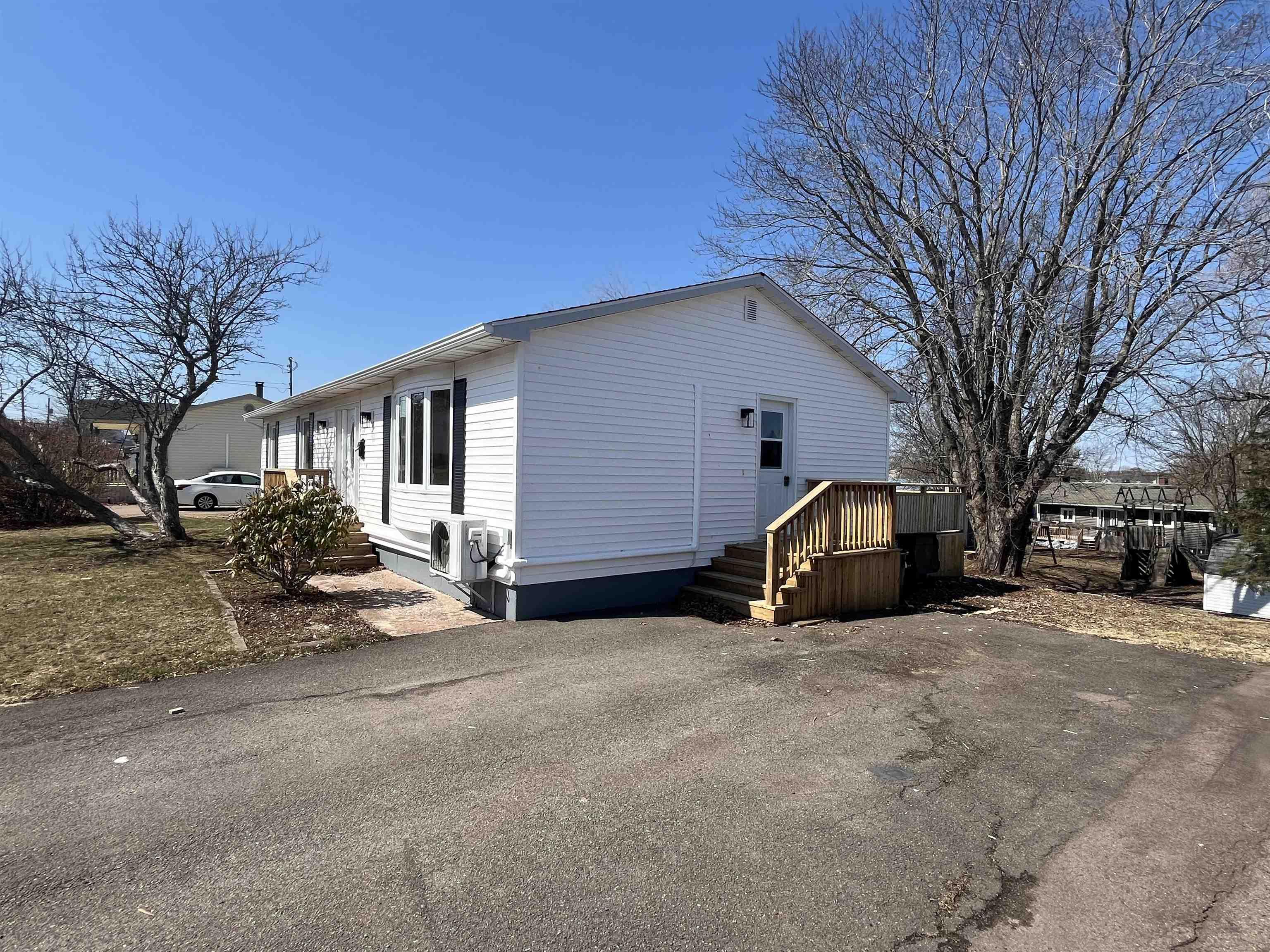 $339,900.00: 39 Rogers Avenue, Amherst