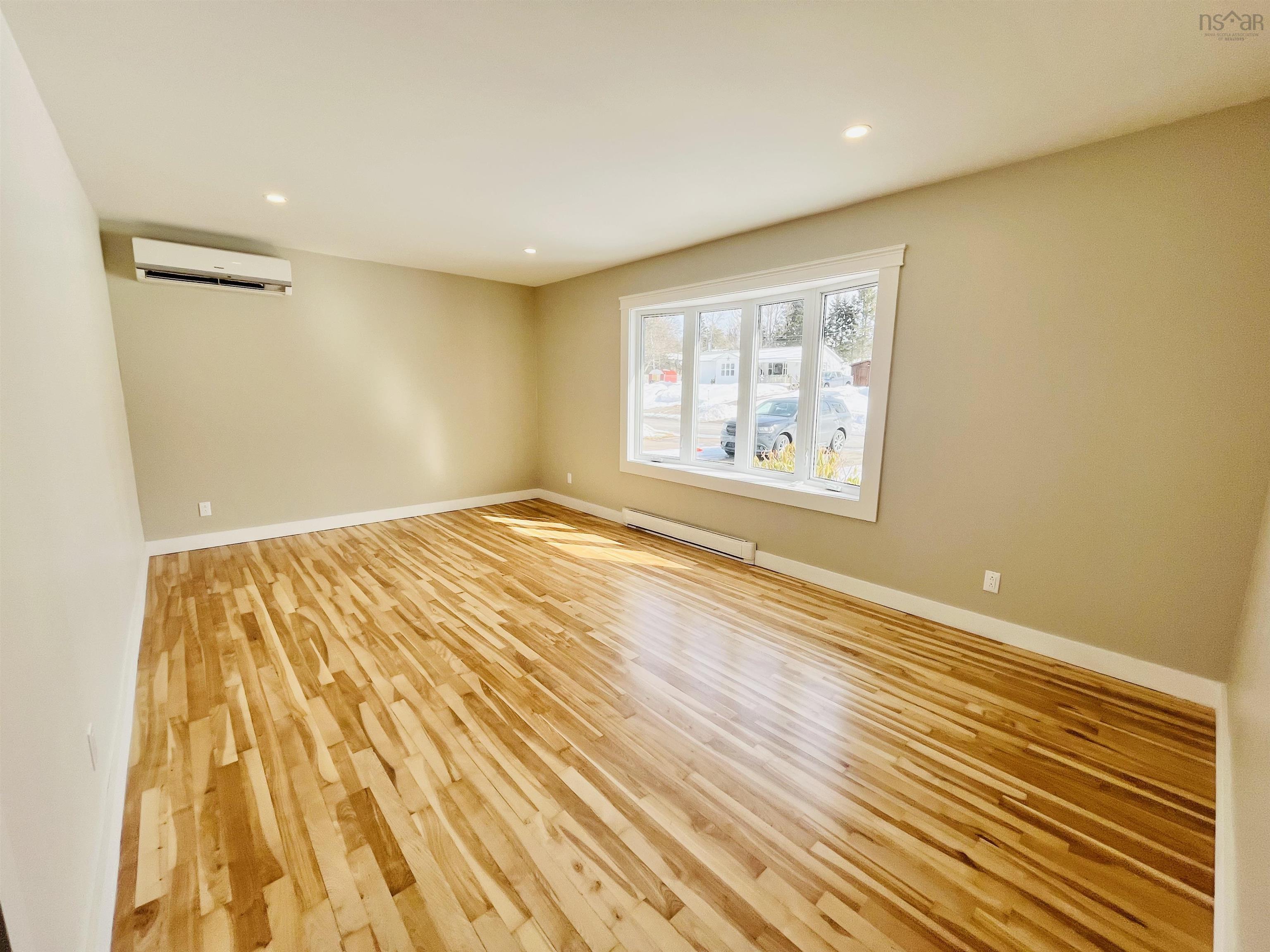 $379,900.00: 39 Rogers Avenue, Amherst