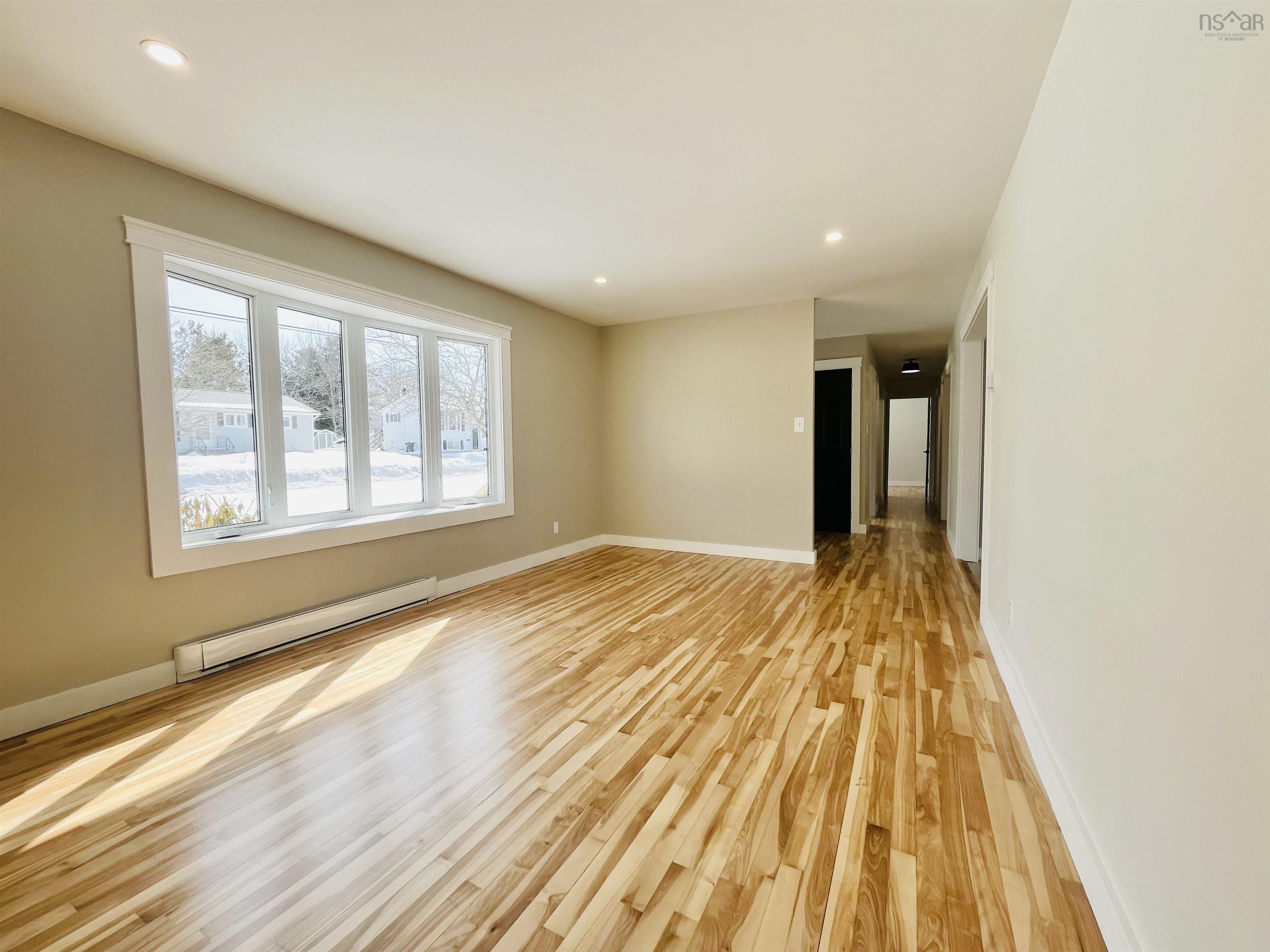 $379,900.00: 39 Rogers Avenue, Amherst