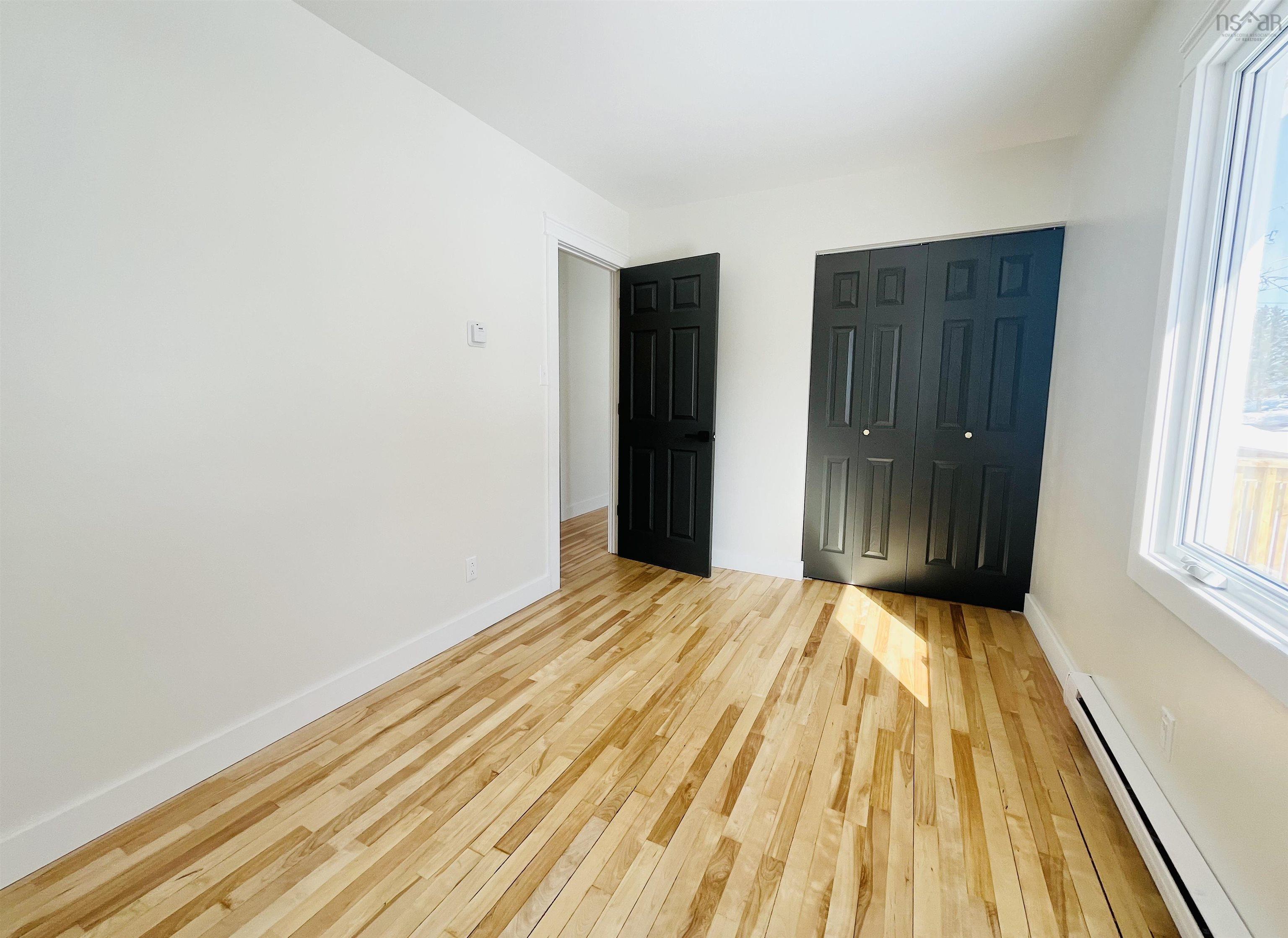 $379,900.00: 39 Rogers Avenue, Amherst