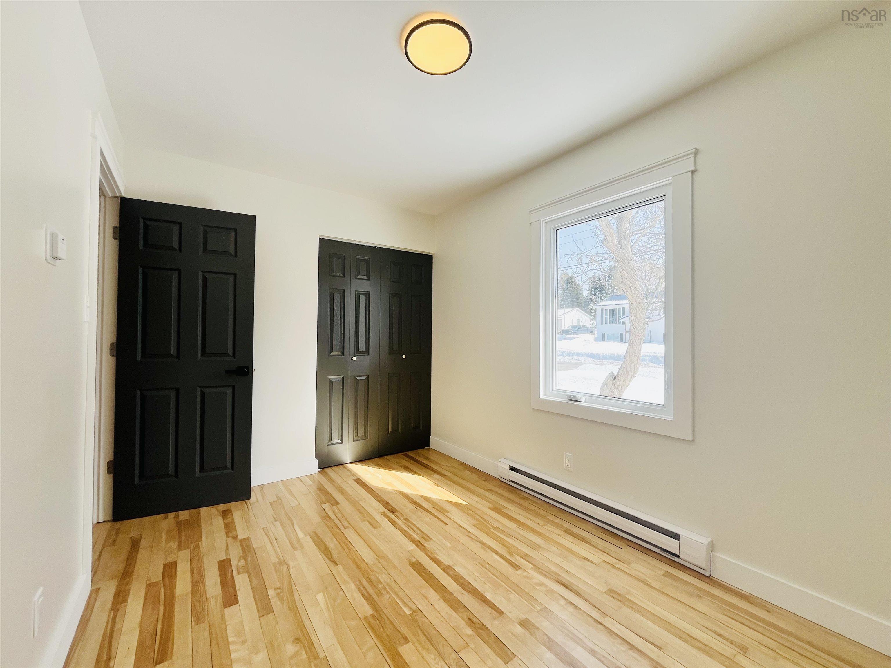 $379,900.00: 39 Rogers Avenue, Amherst