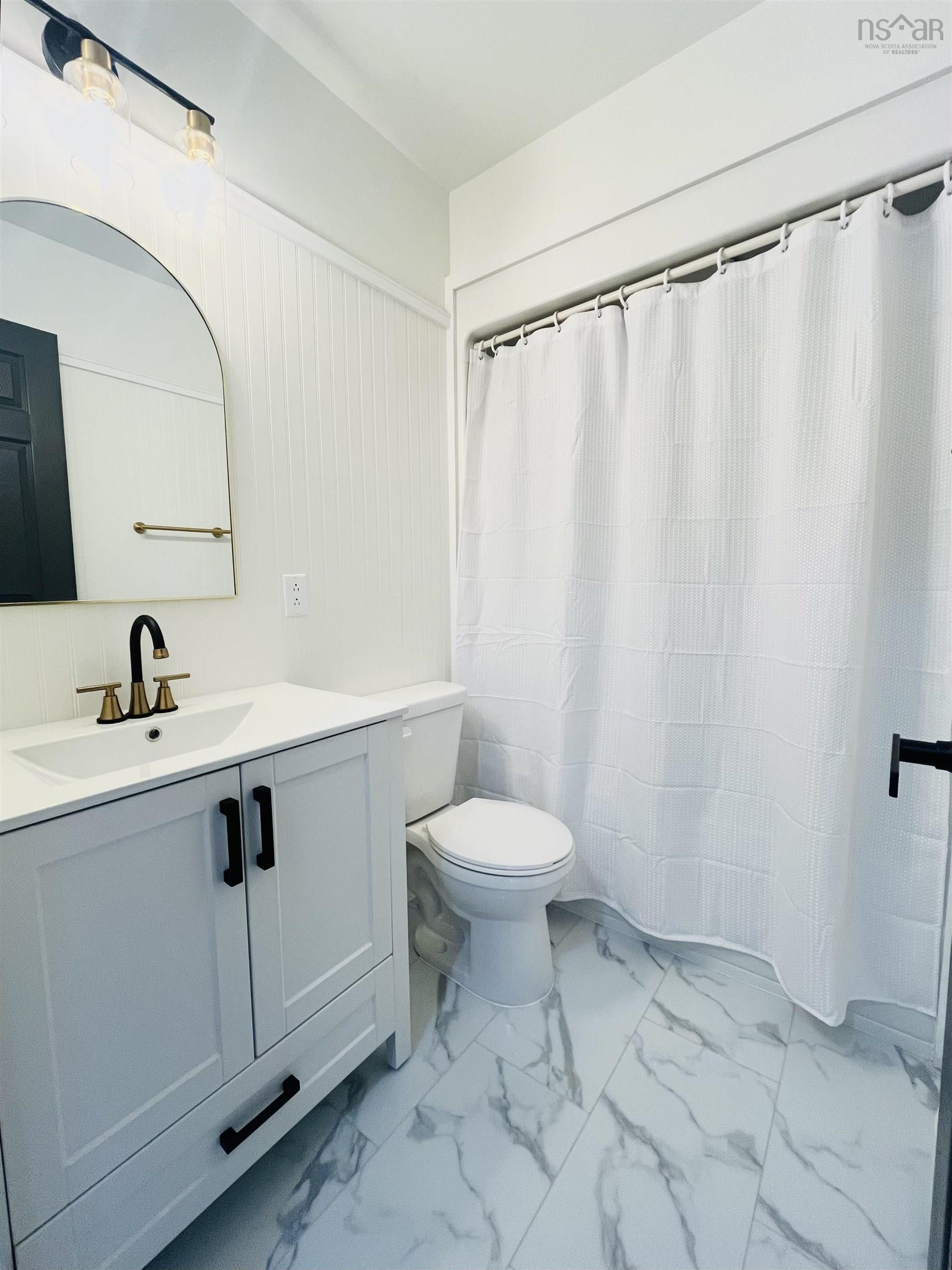 $379,900.00: 39 Rogers Avenue, Amherst