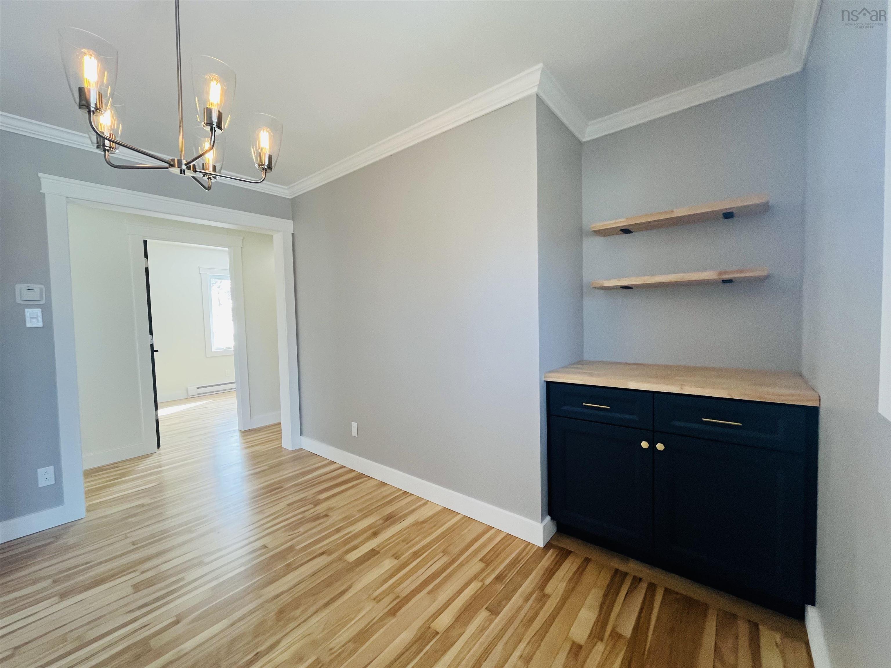 $379,900.00: 39 Rogers Avenue, Amherst