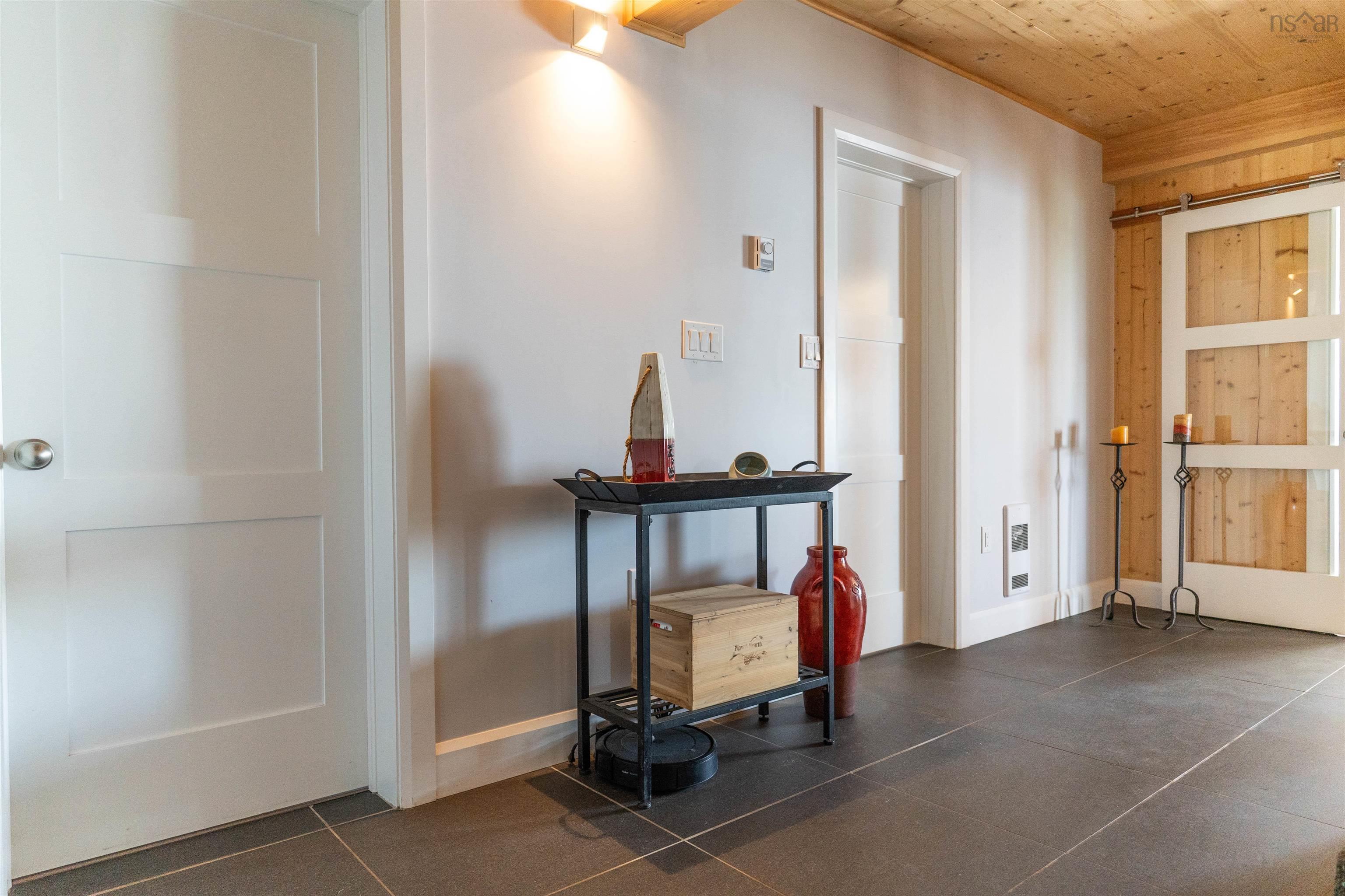 $1,098,000.00: 122 Peter Sosna Drive, Macnabs Cove