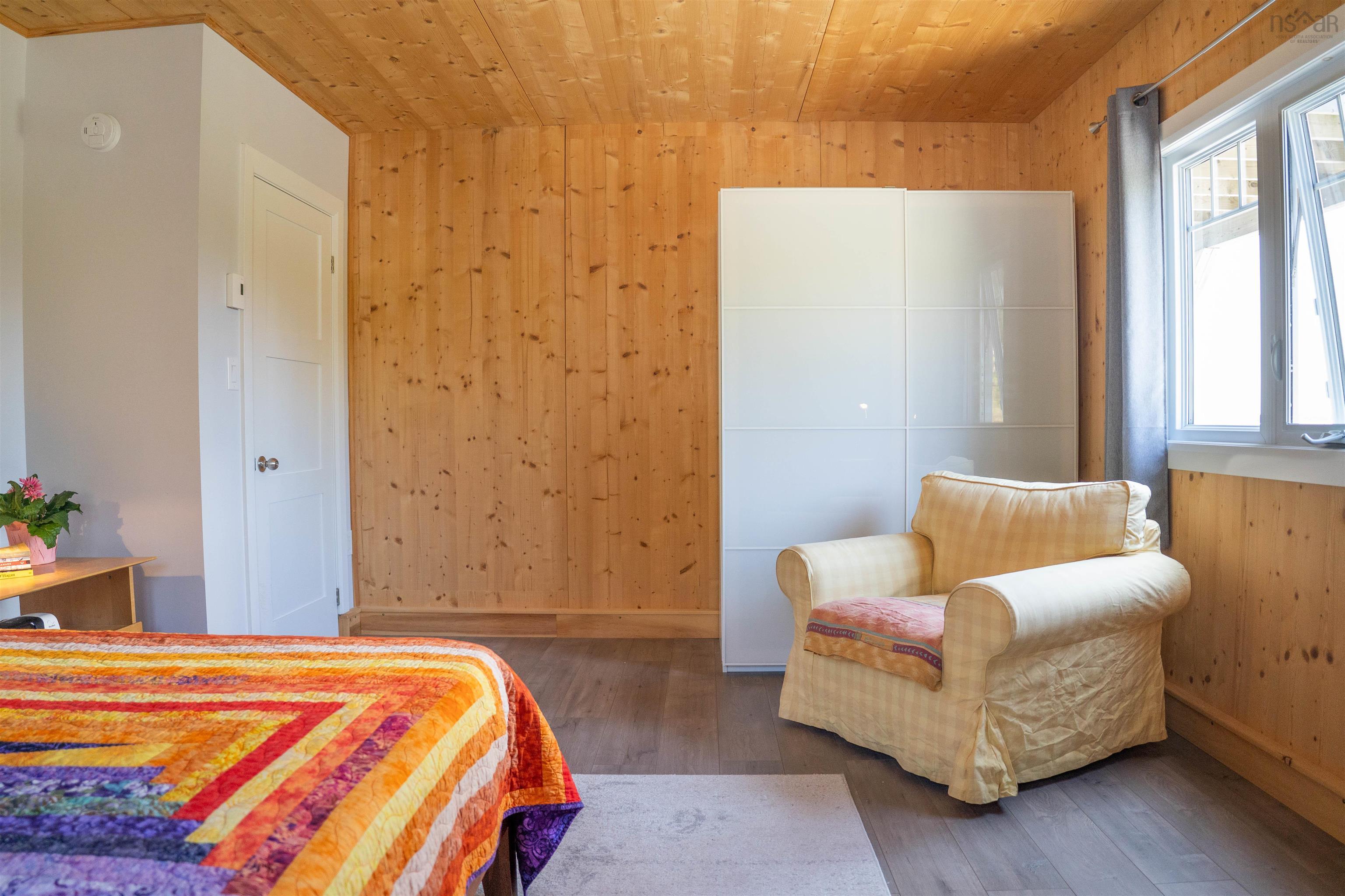 $1,098,000.00: 122 Peter Sosna Drive, Macnabs Cove