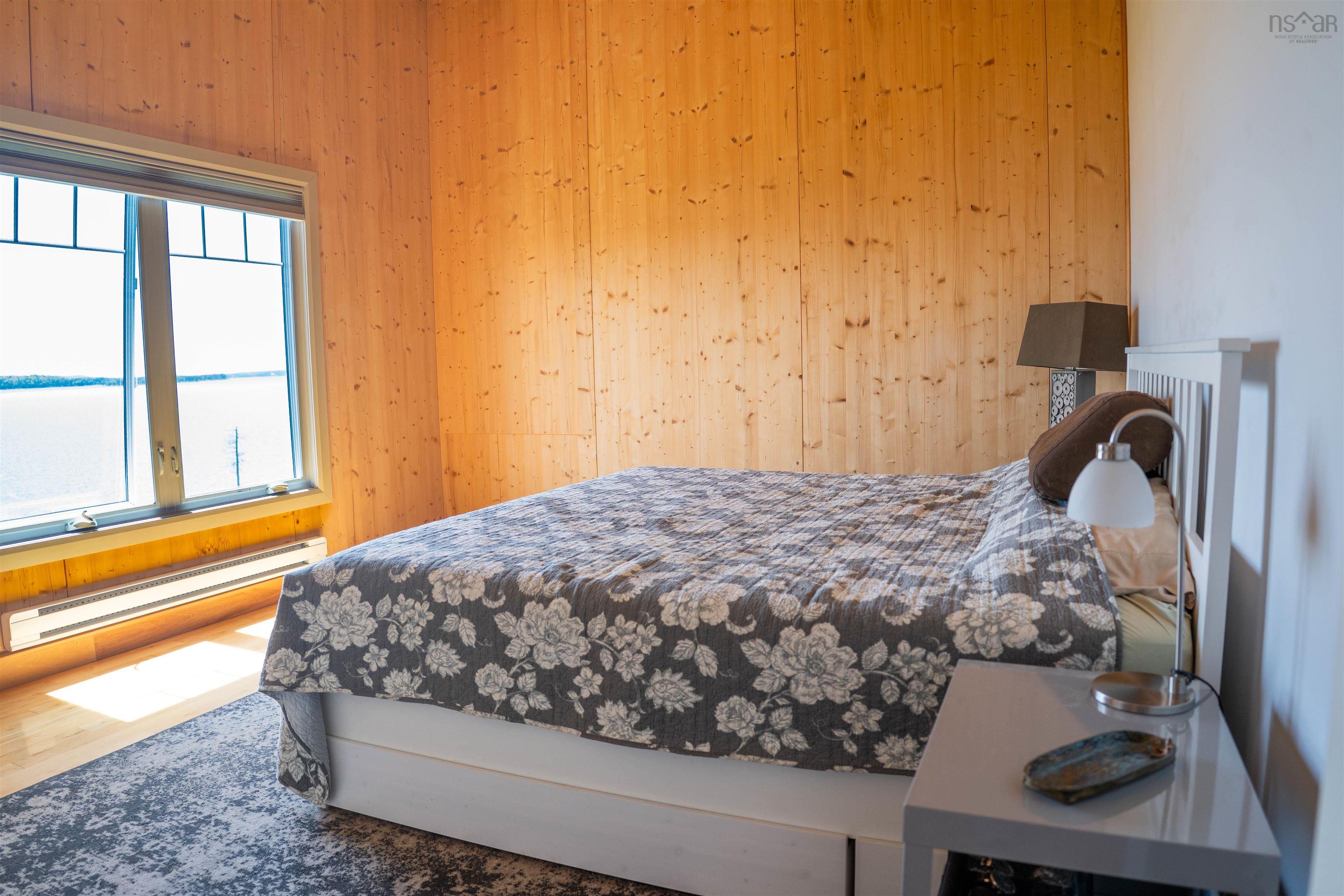 $1,098,000.00: 122 Peter Sosna Drive, Macnabs Cove