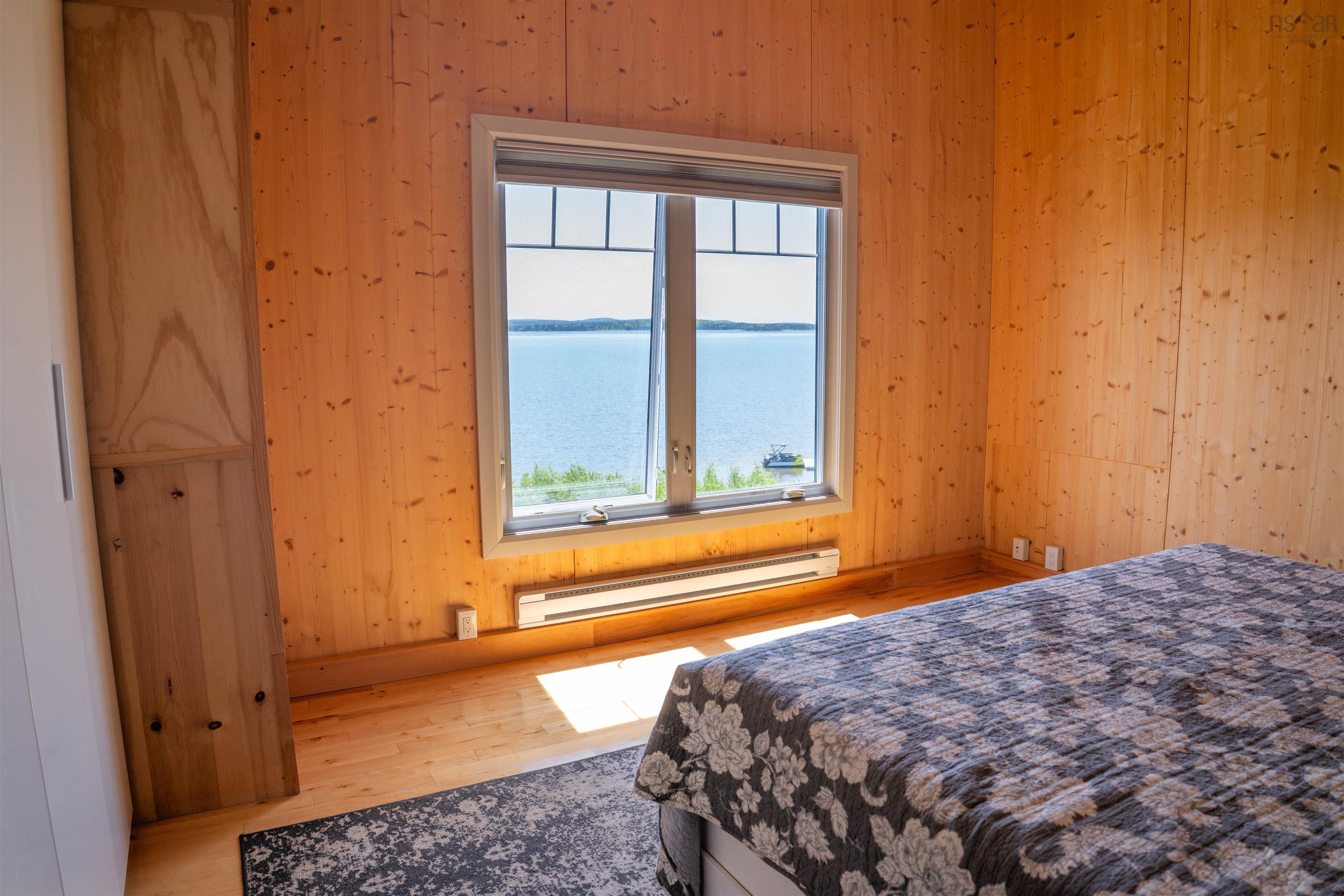 $1,098,000.00: 122 Peter Sosna Drive, Macnabs Cove