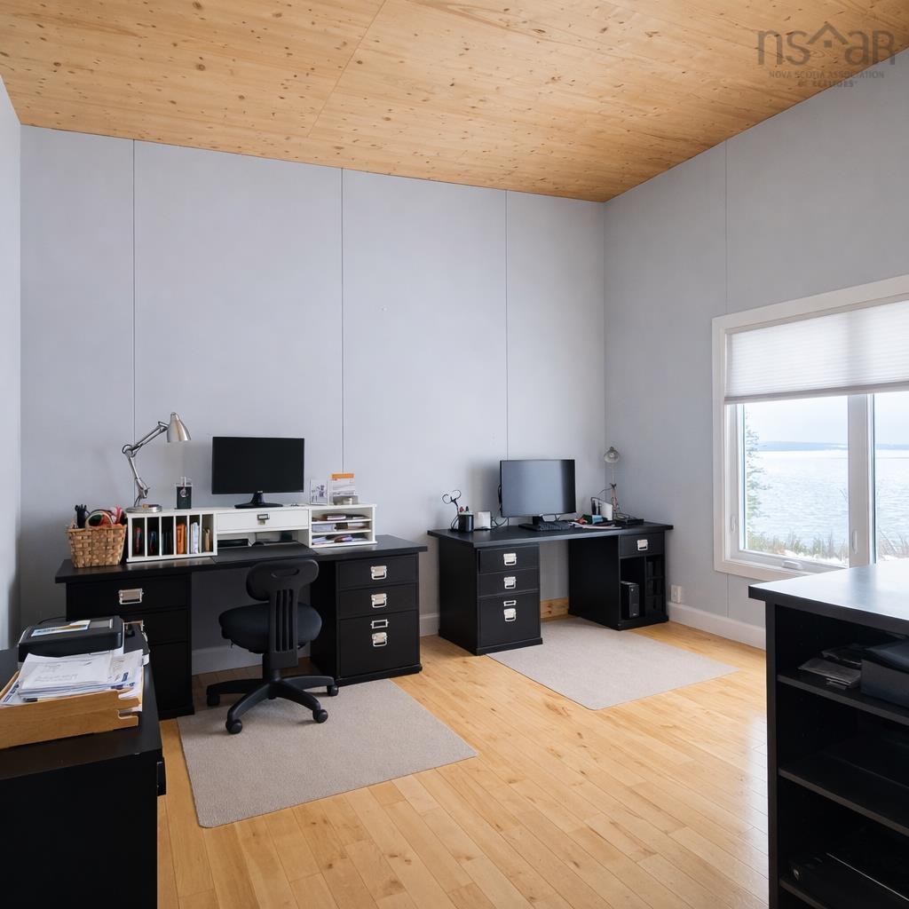 $1,098,000.00: 122 Peter Sosna Drive, Macnabs Cove