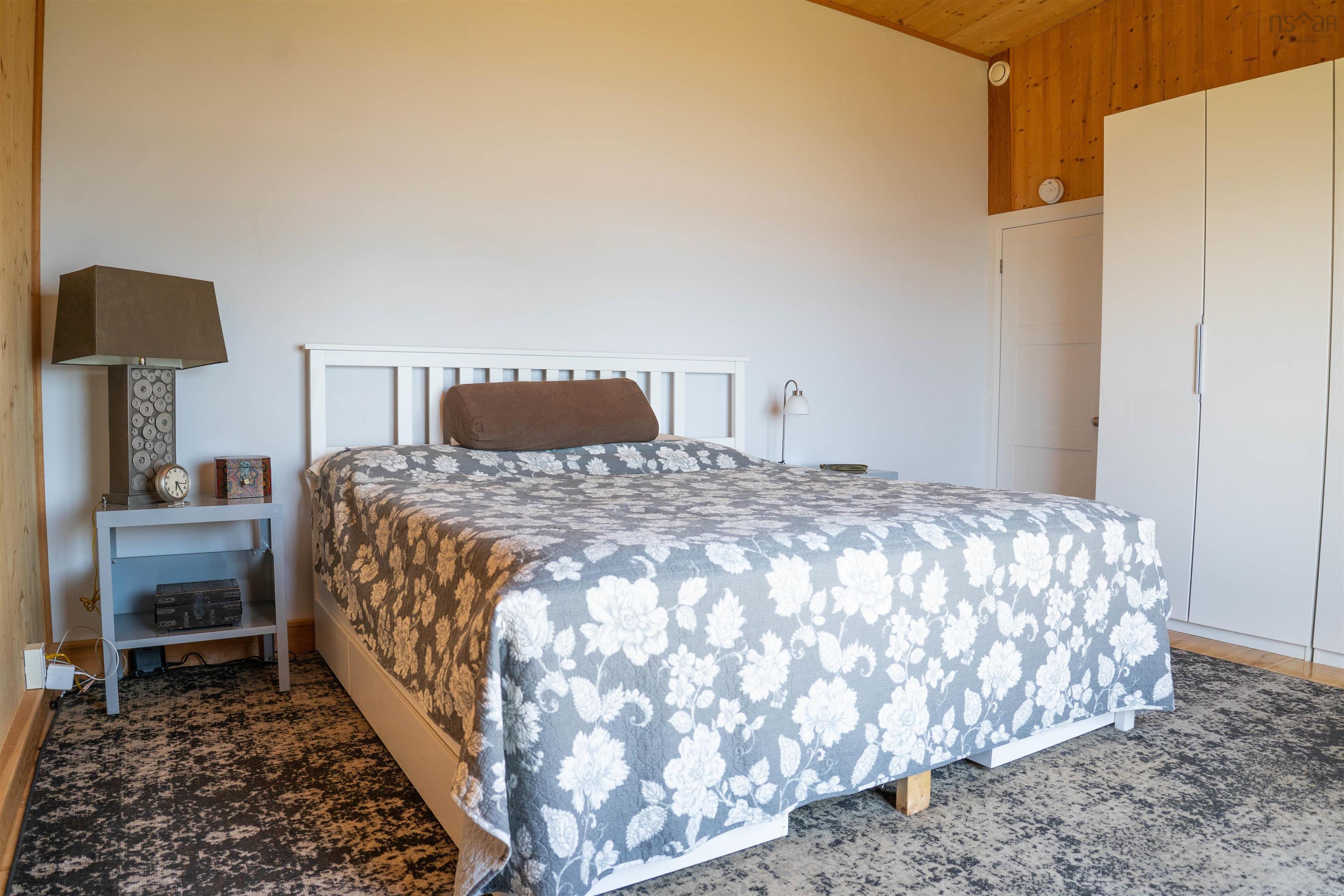 $1,098,000.00: 122 Peter Sosna Drive, Macnabs Cove