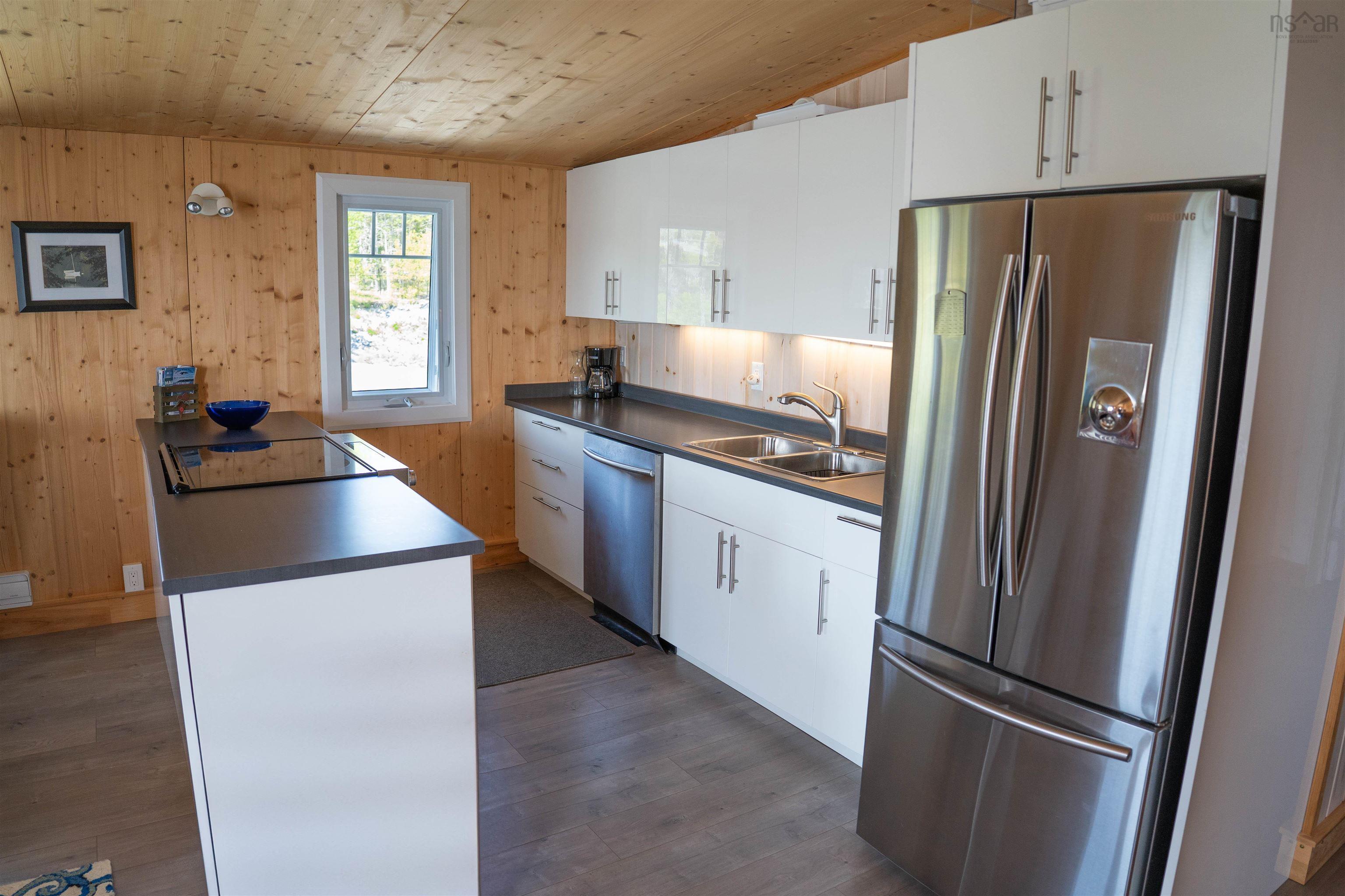 $1,098,000.00: 122 Peter Sosna Drive, Macnabs Cove