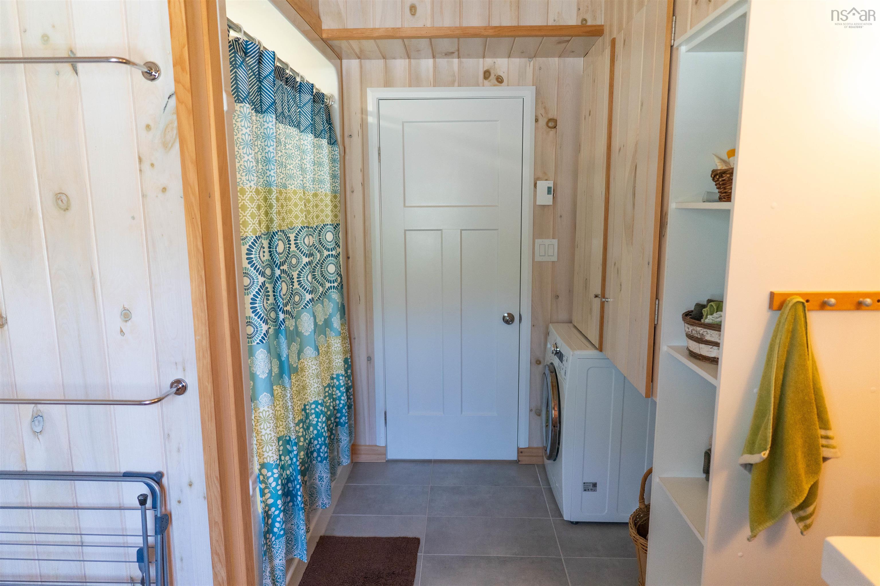 $1,098,000.00: 122 Peter Sosna Drive, Macnabs Cove