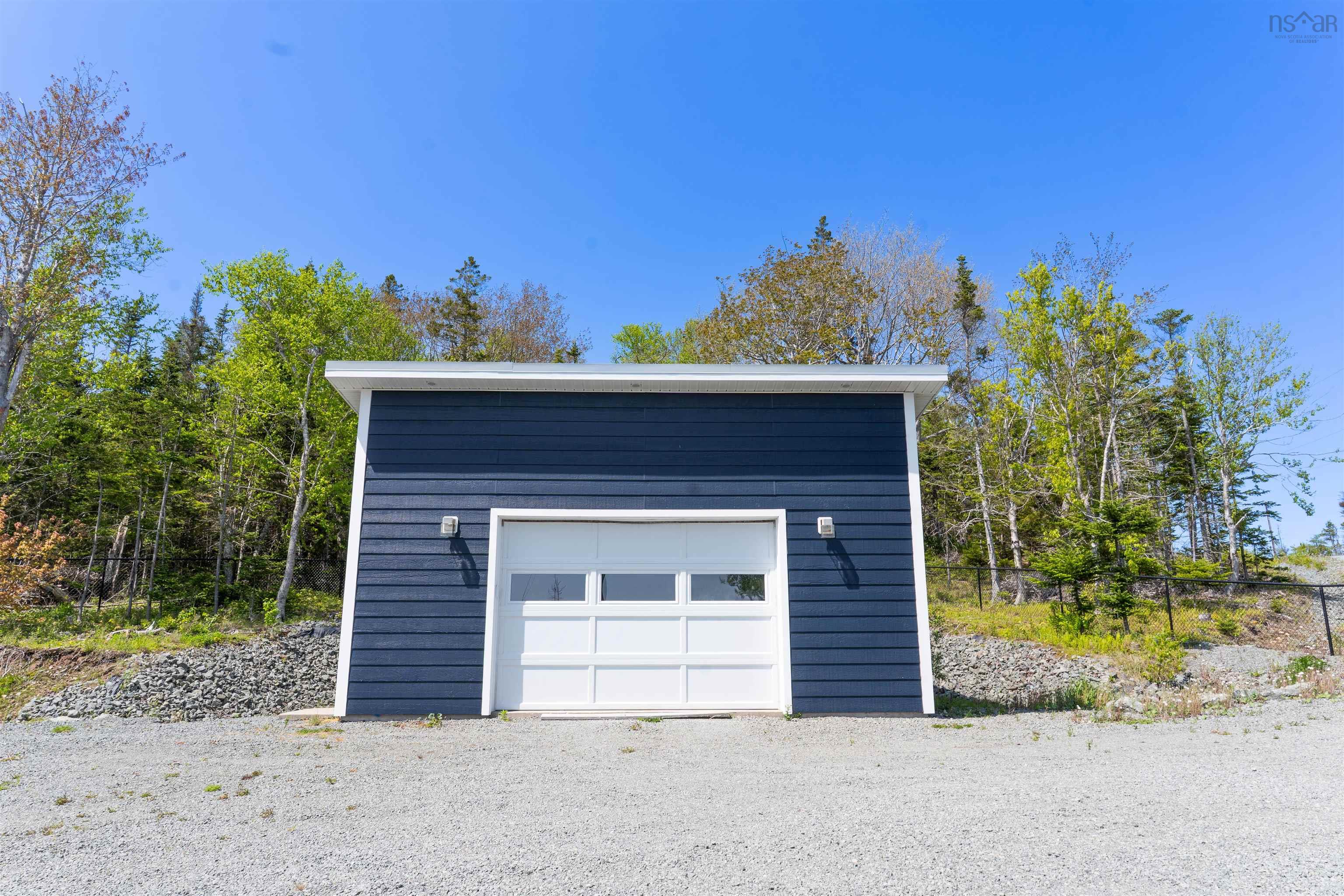 $1,098,000.00: 122 Peter Sosna Drive, Macnabs Cove